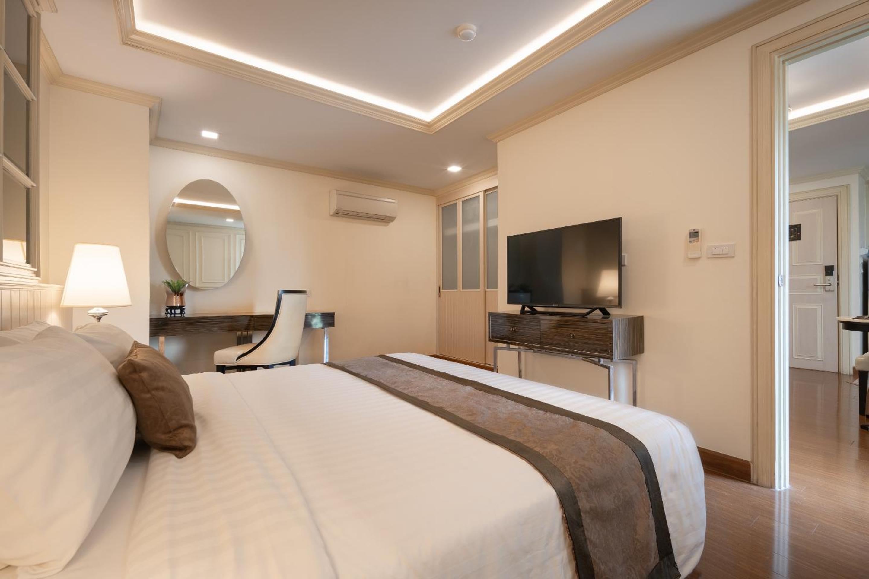 One-Bedroom Suite photo 3