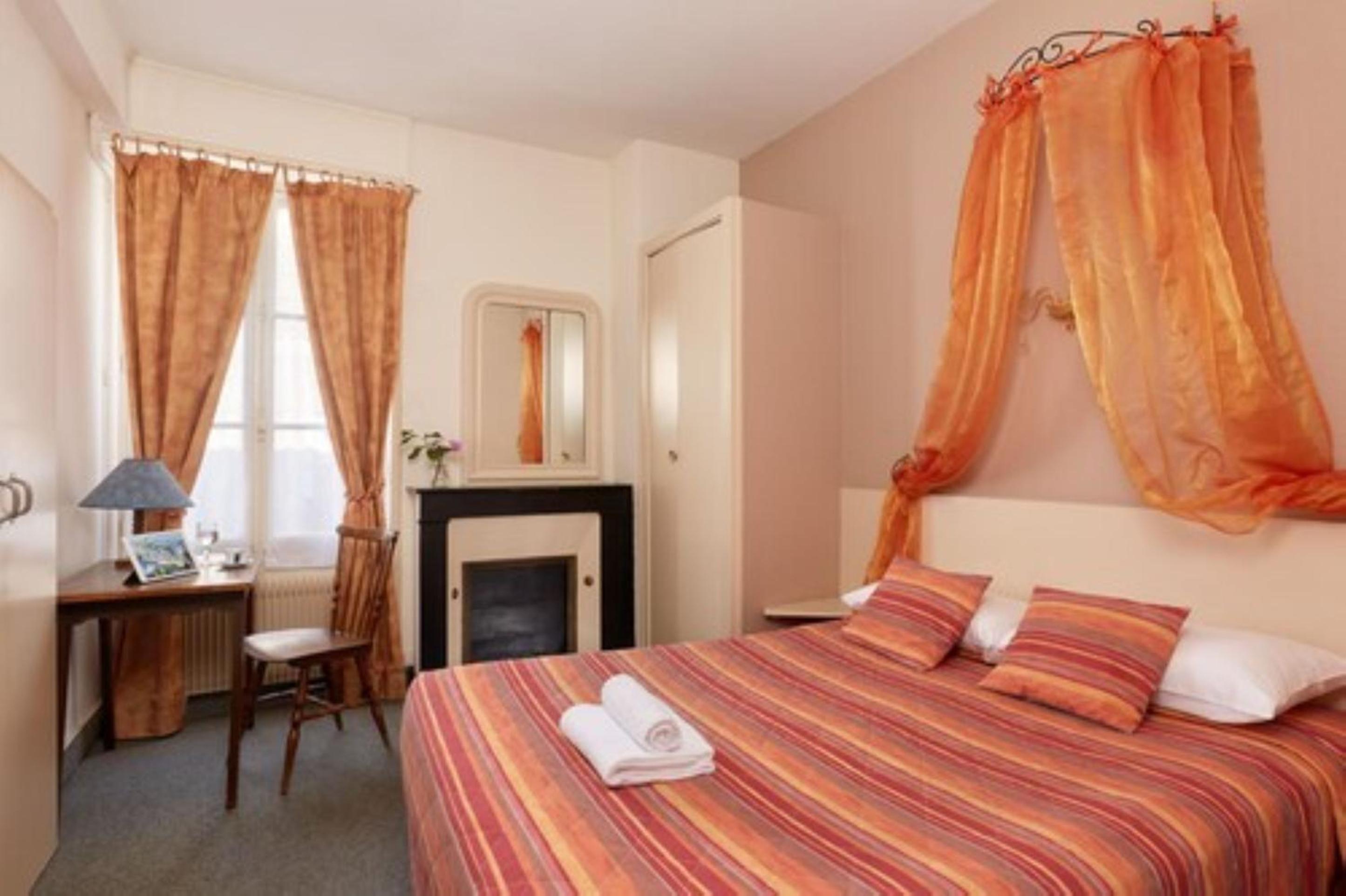 Budget Double Room (not renovated) photo 1