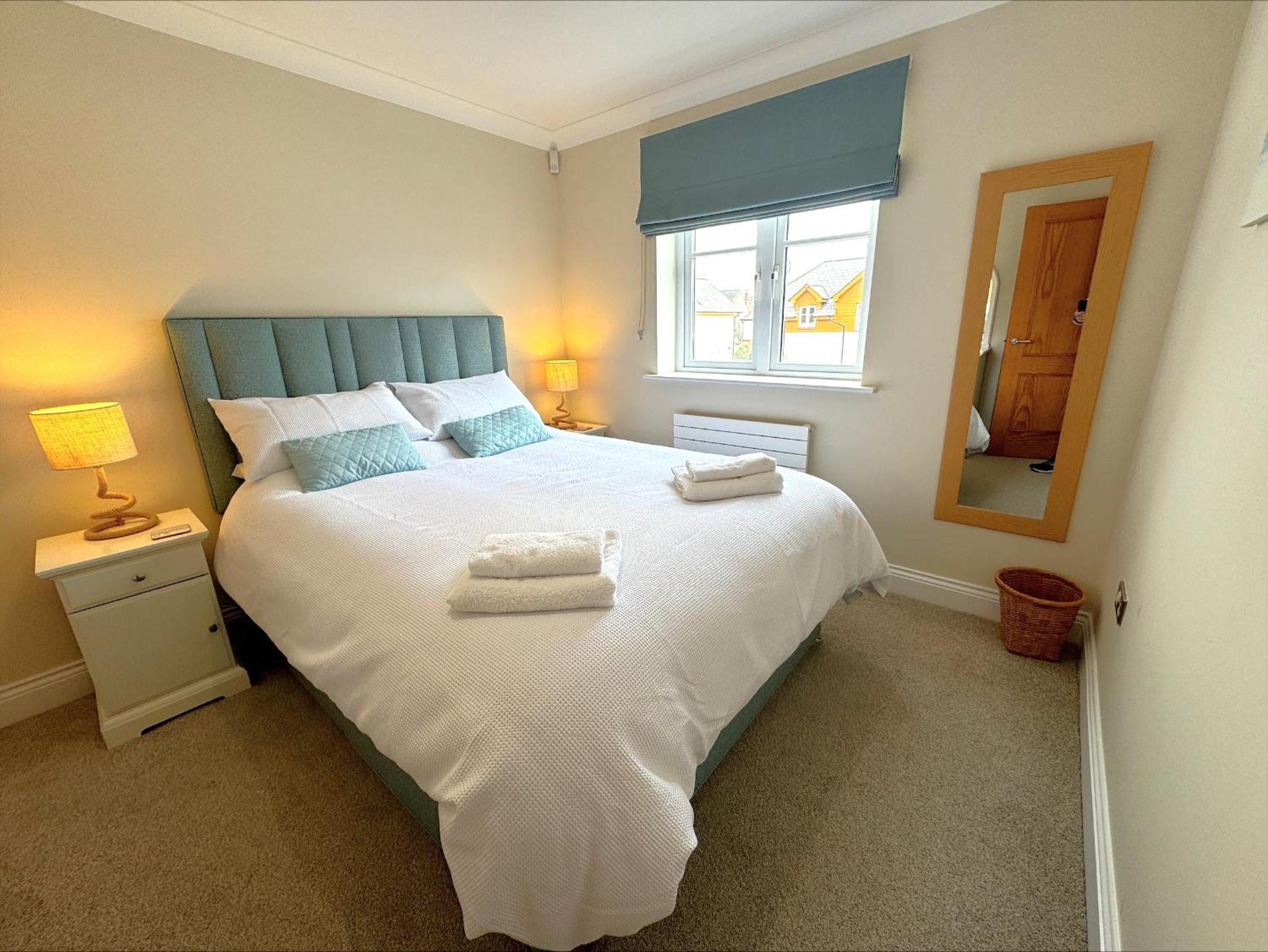 Four-Bedroom House photo 2
