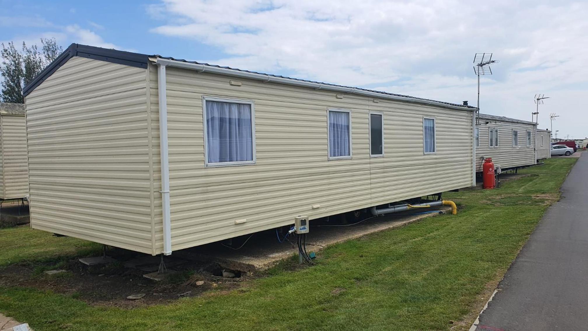 Mobile Home photo 3