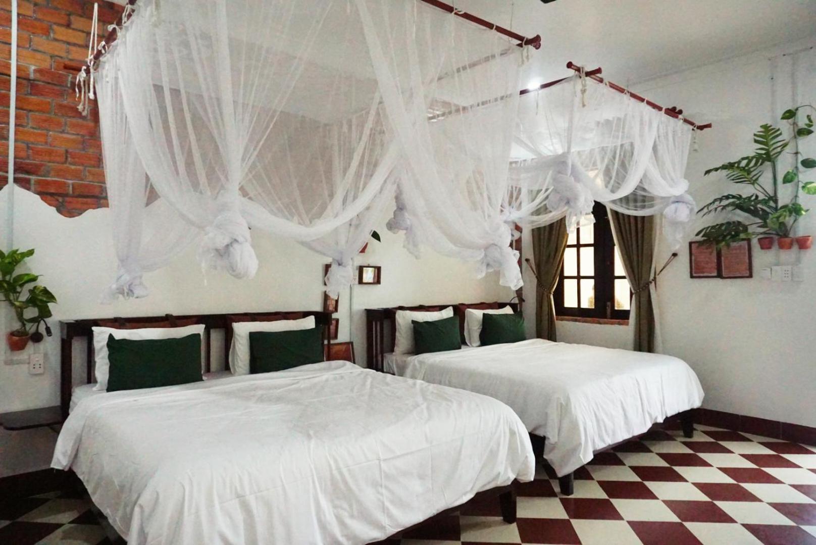 King Room with Garden View