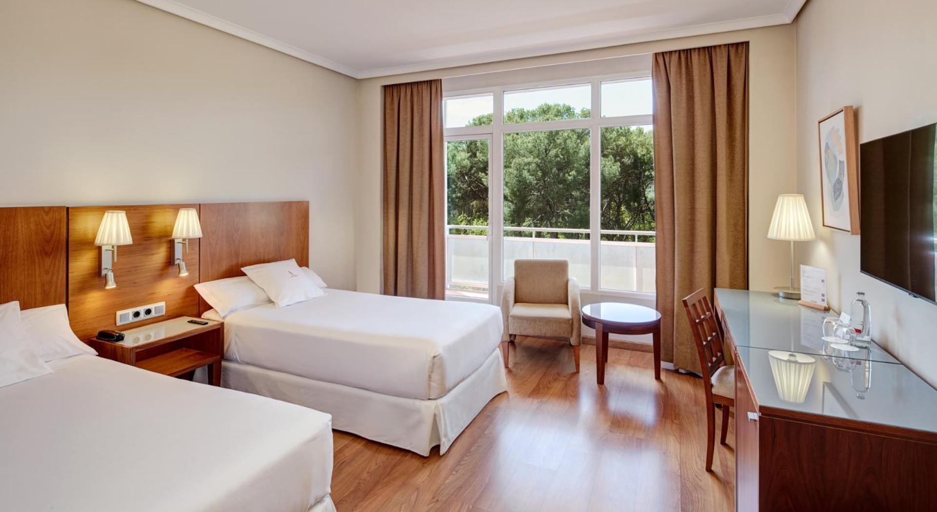 Twin Room - Photo 1