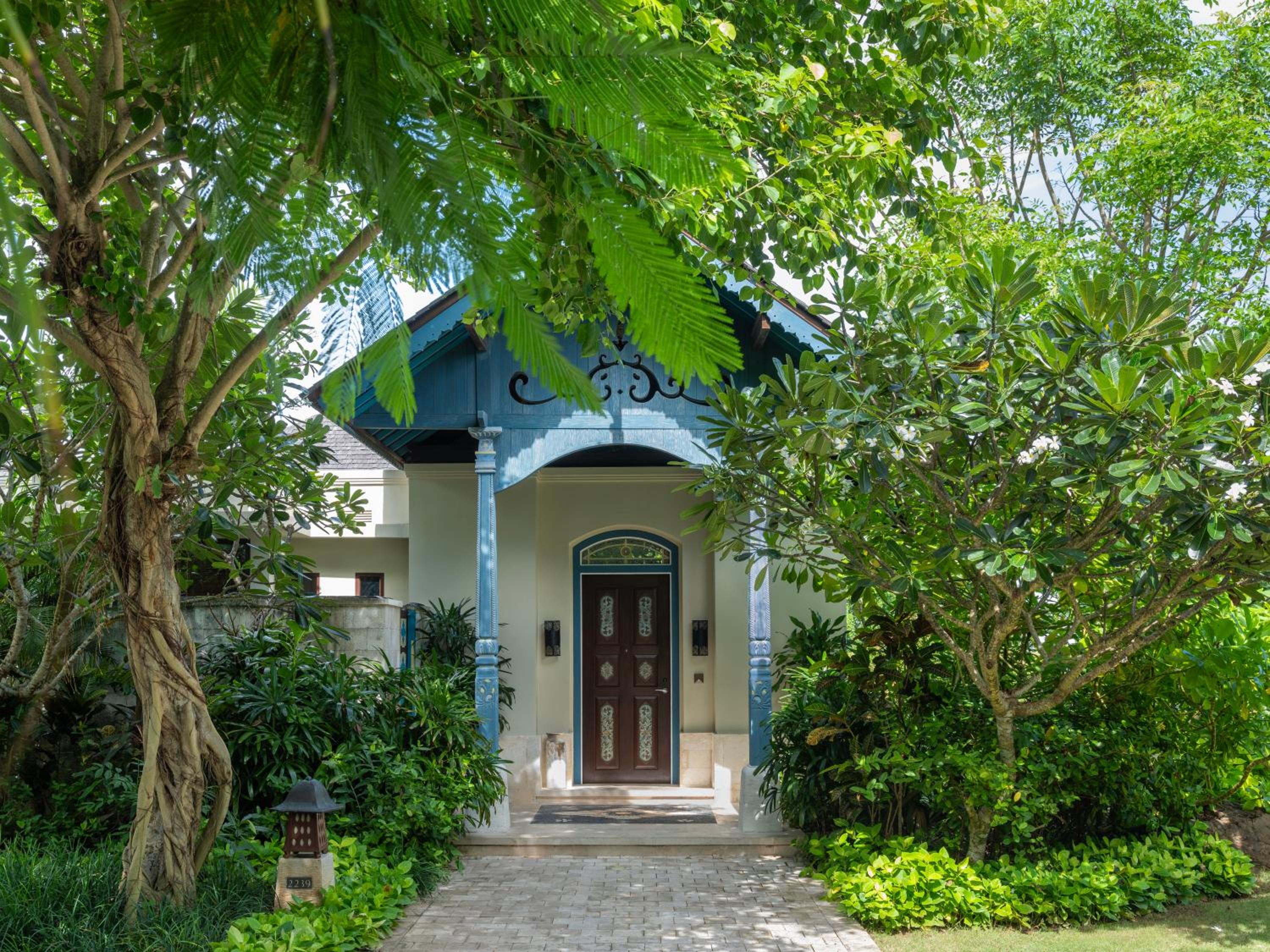 Garden Villa with Private Pool - Photo 12