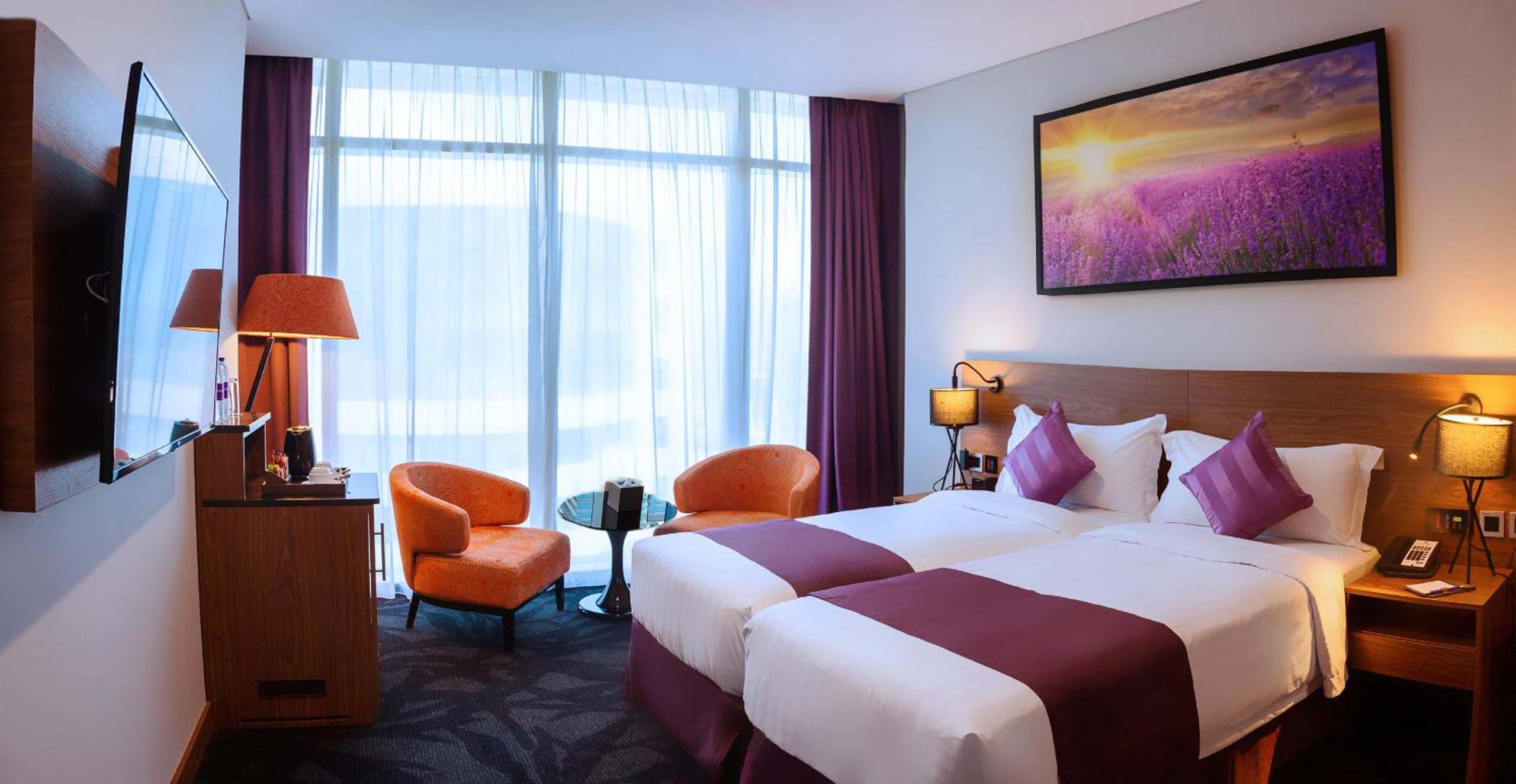Deluxe Room Burj Khalifa View — photo 4