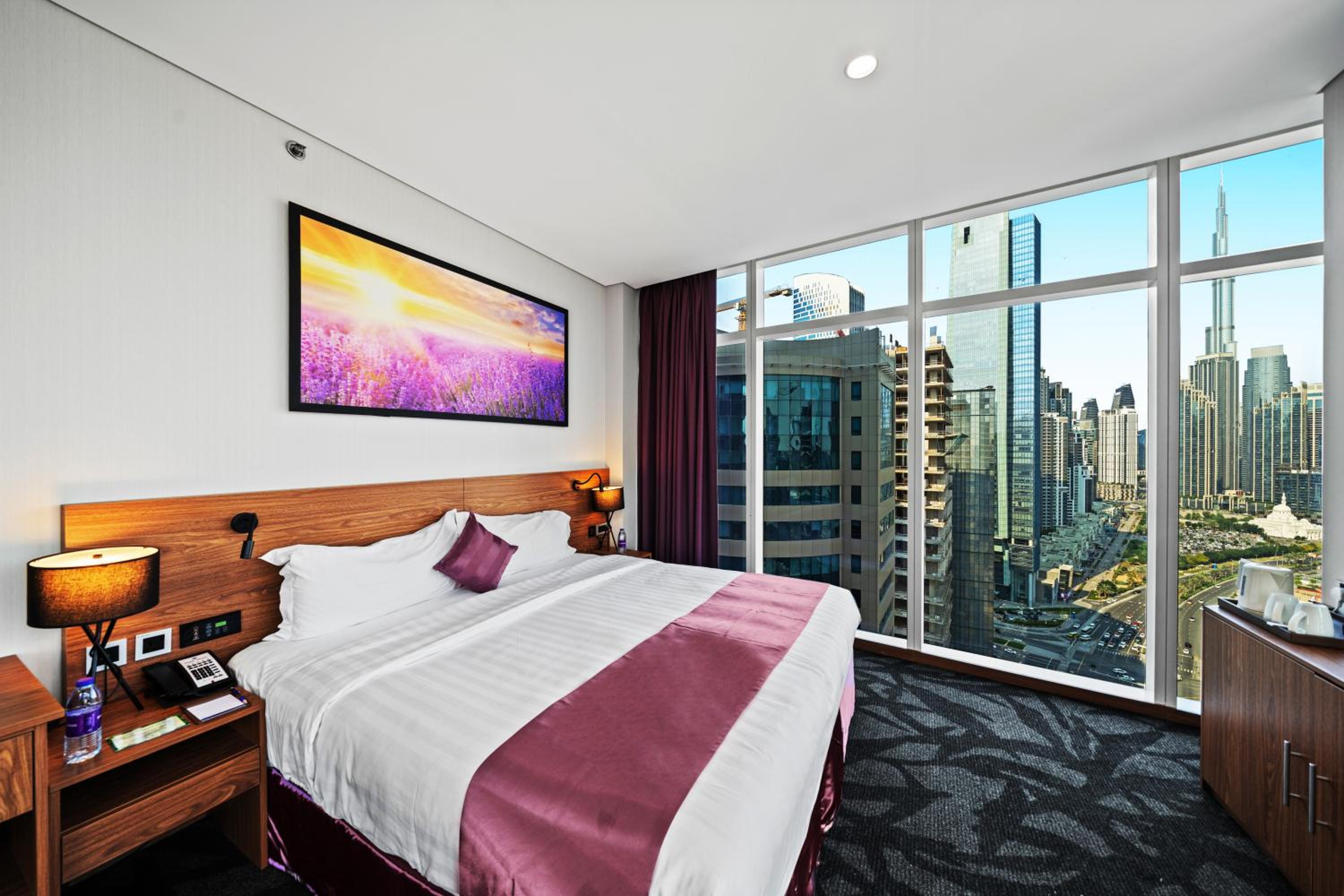 Deluxe Room Burj Khalifa View