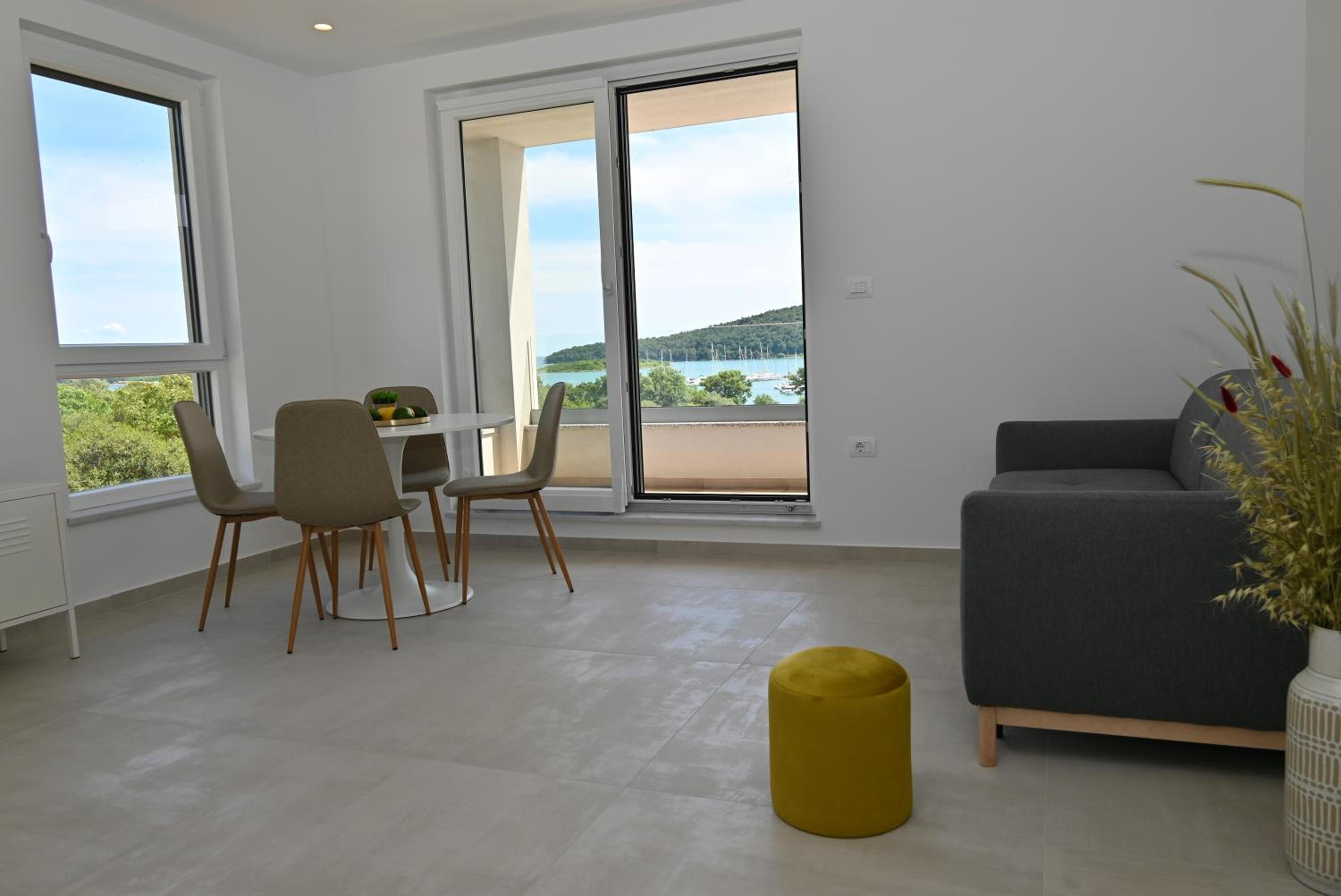 Two-Bedroom Deluxe Apartment with Ocean View