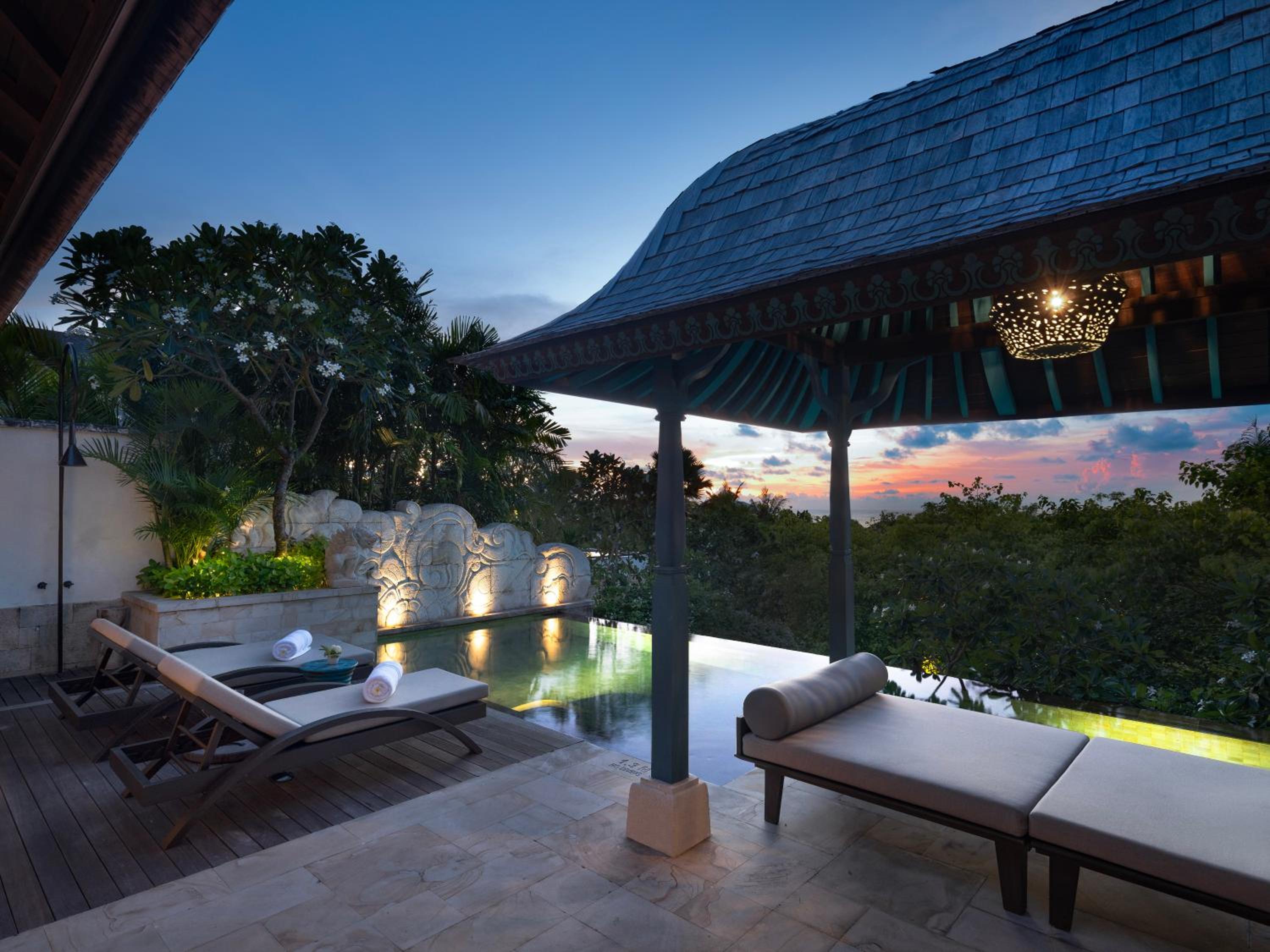 Sunset Villa with Private Pool - Photo 16