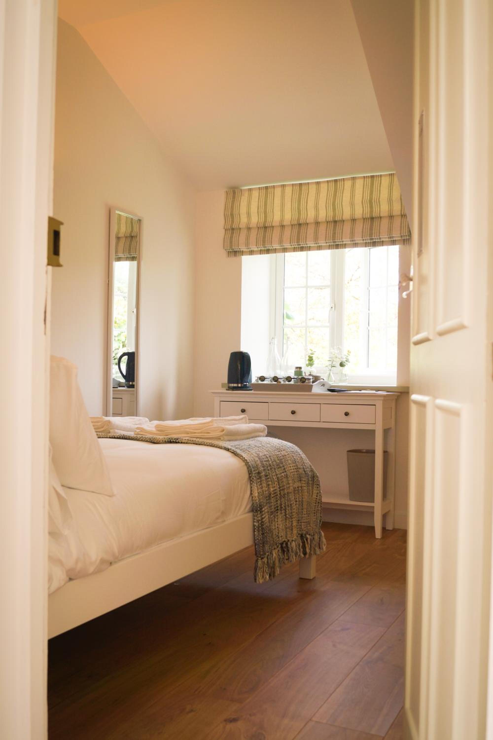 Budget Double Room photo 1