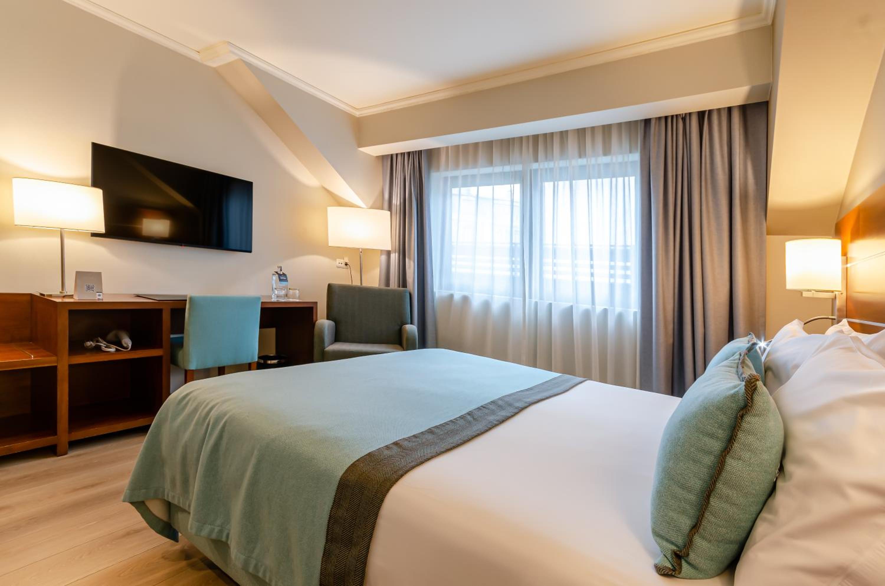 Executive Double Room - Photo 10