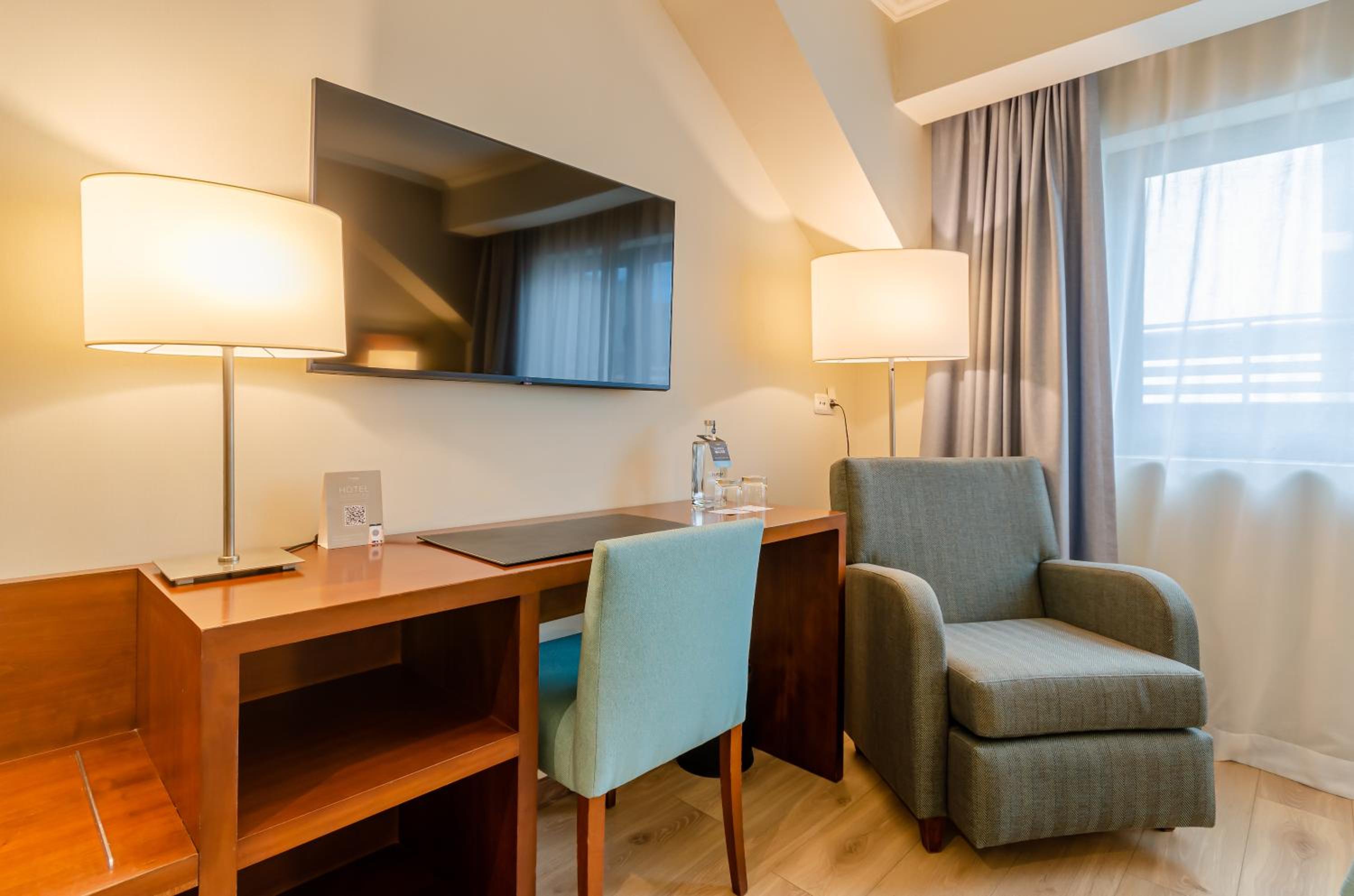 Executive Double Room - Photo 6