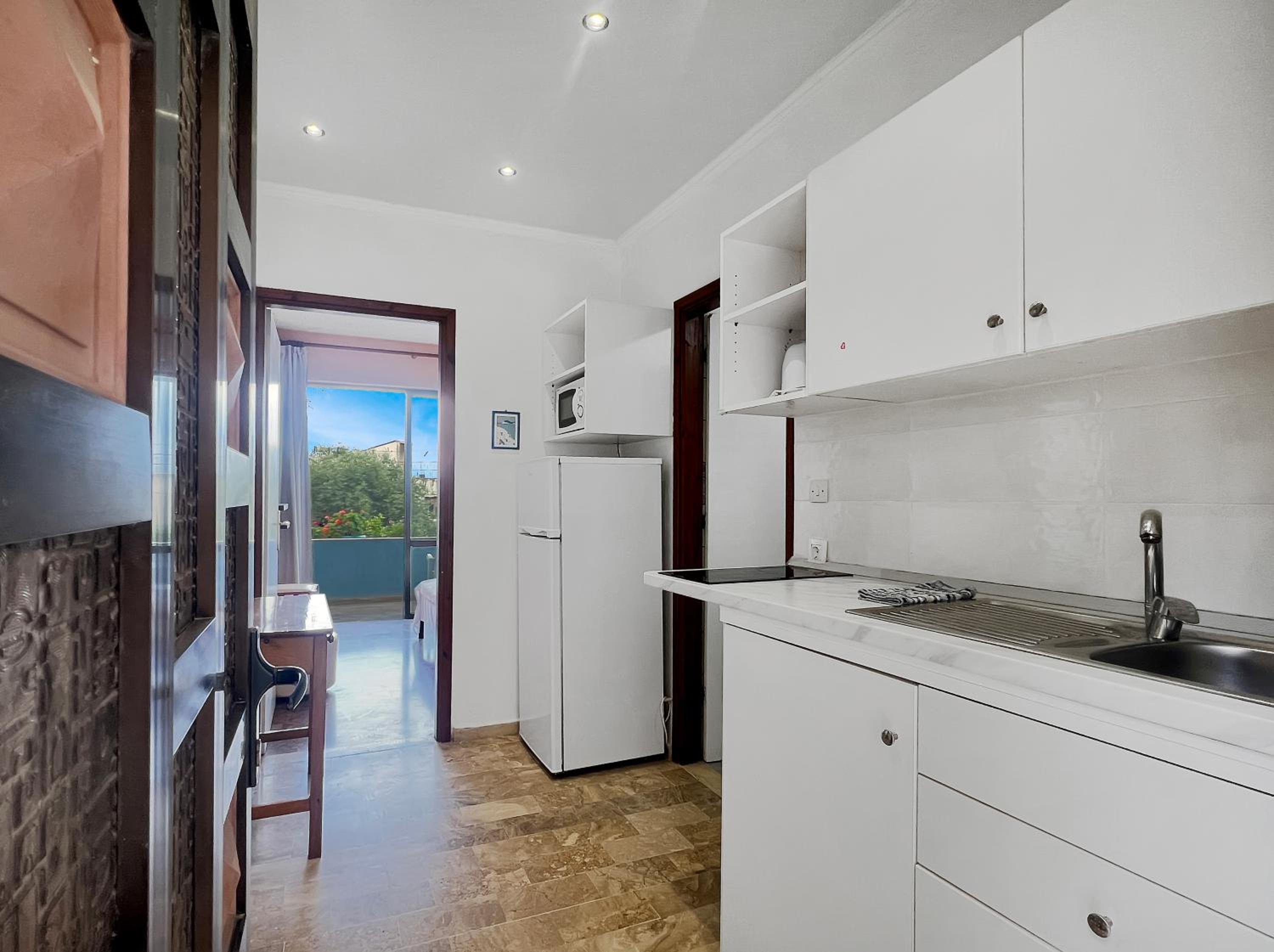 Two-Bedroom Apartment with Sea View - Photo 12