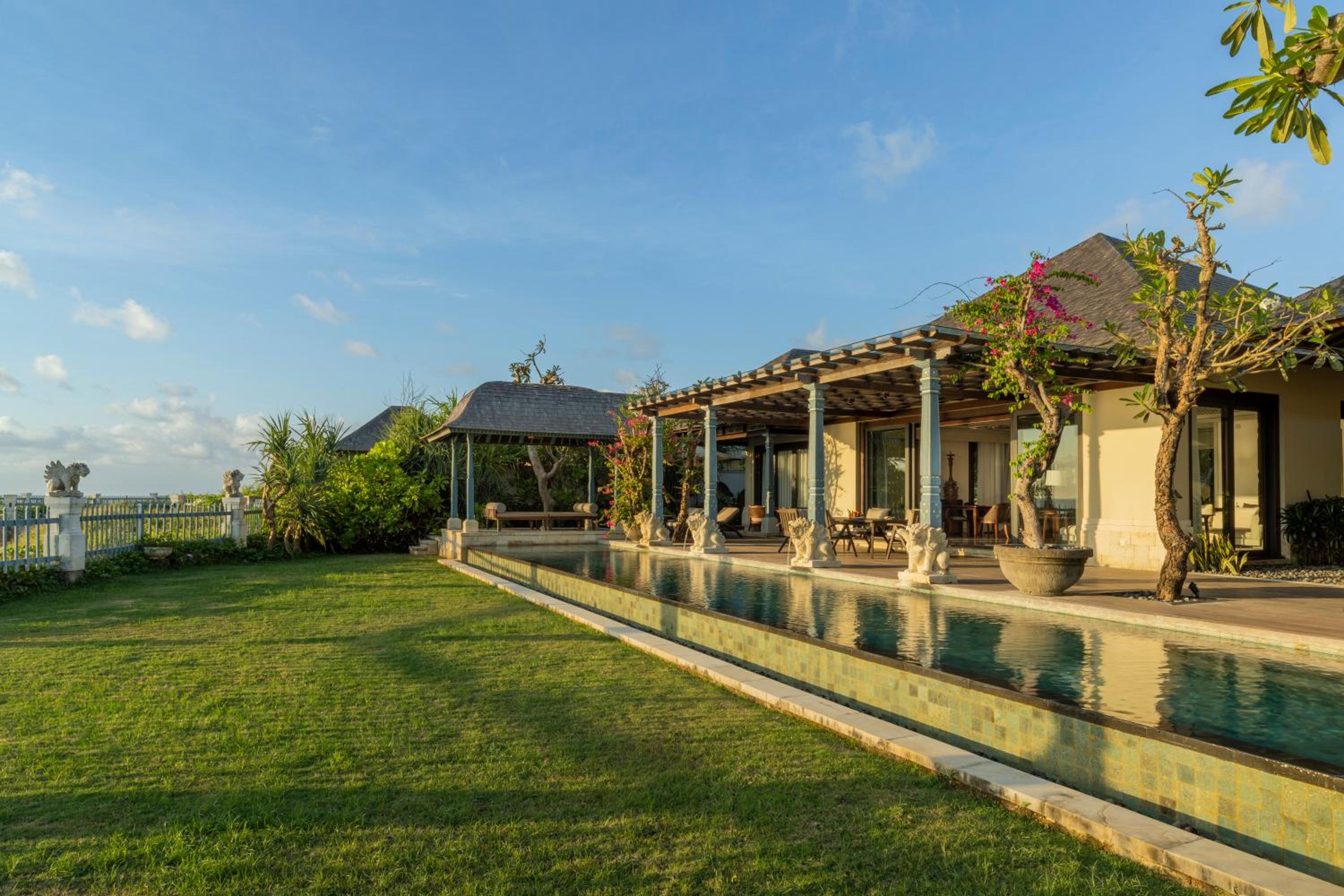 Two Bedroom Oceanfront Villa with Private Pool   - Complimentary airport transfers and dedicated butler service - Photo 6