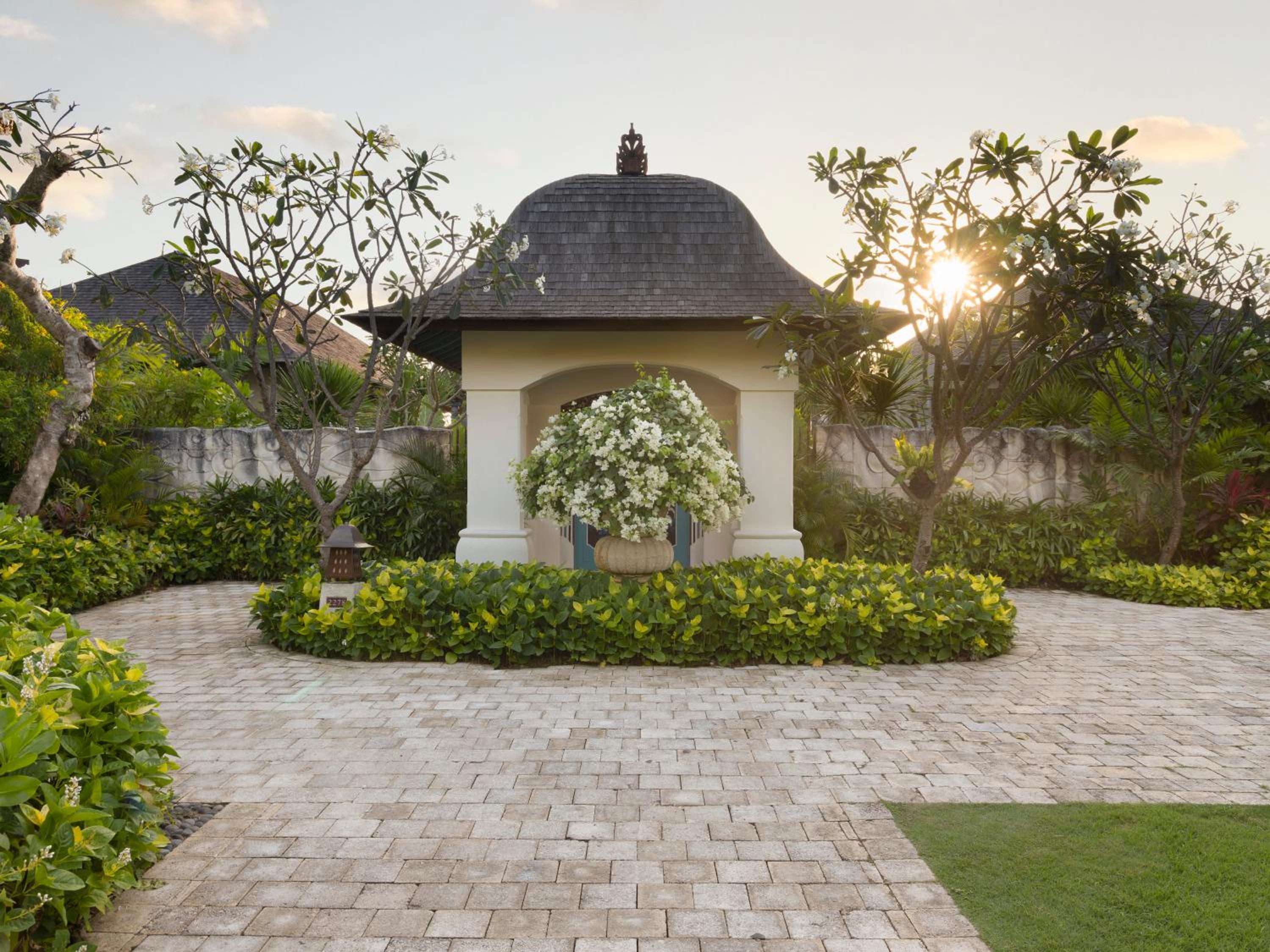 Two Bedroom Oceanfront Villa with Private Pool   - Complimentary airport transfers and dedicated butler service - Photo 12