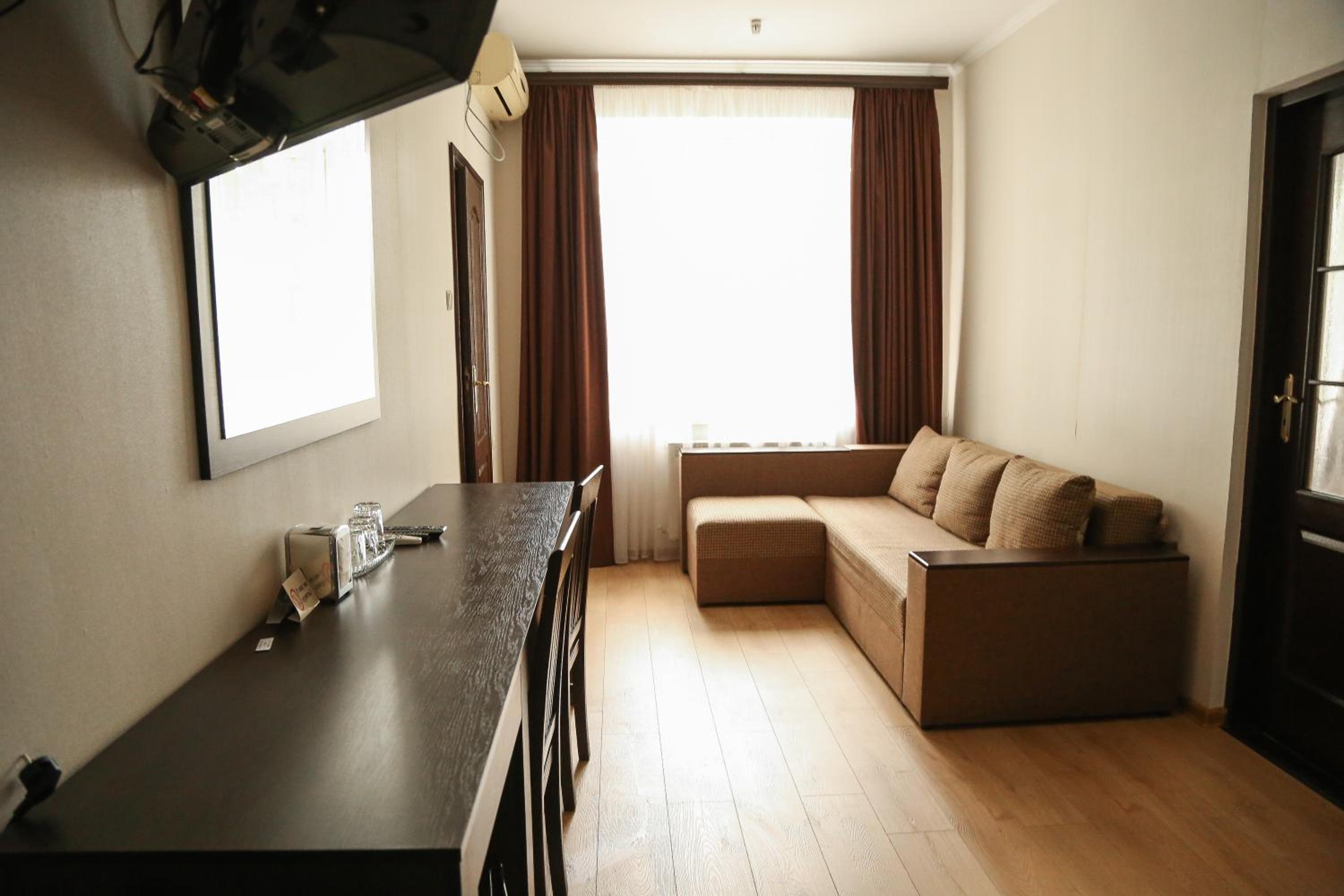 Family Suite photo 3