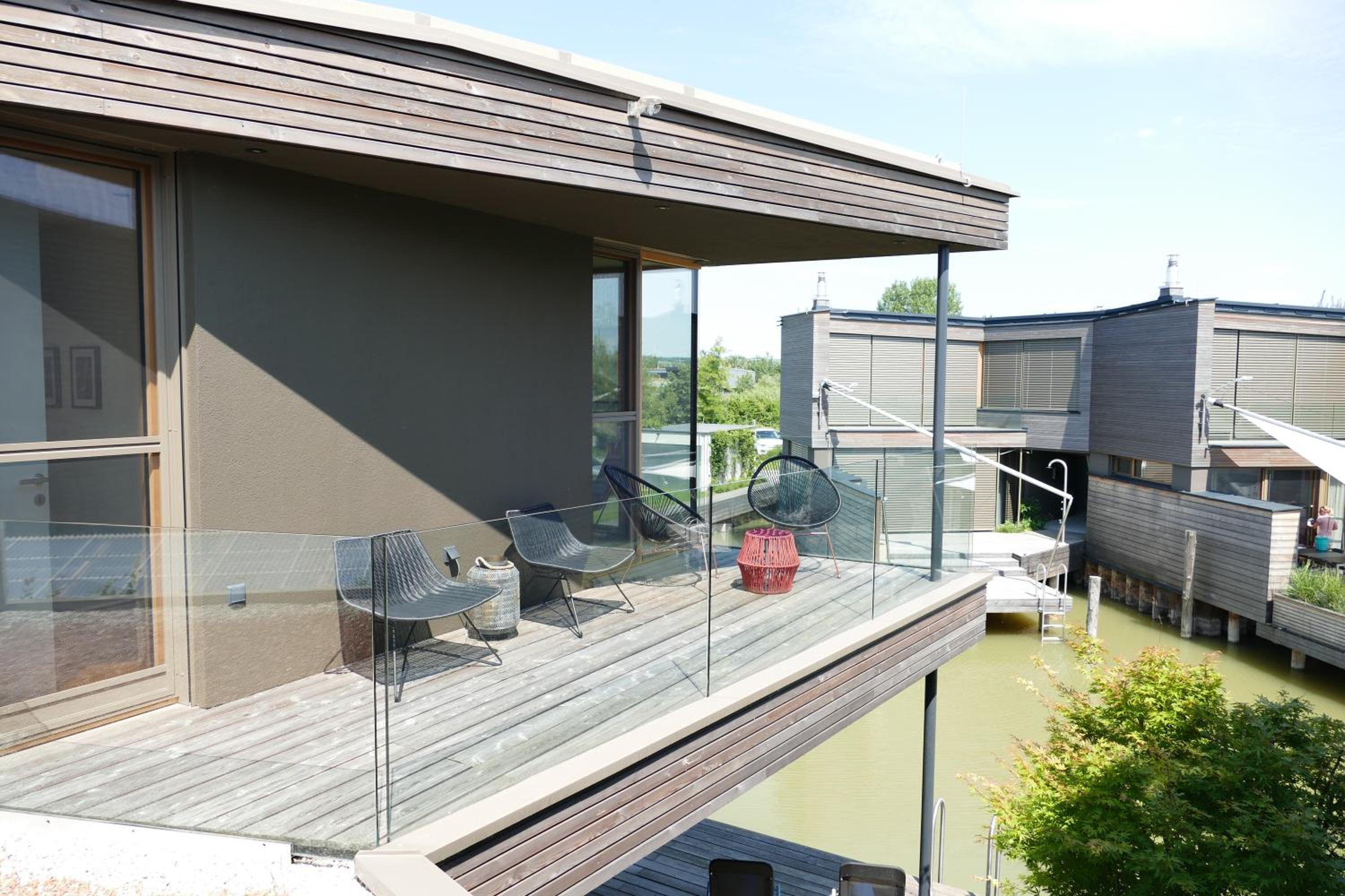Three-Bedroom Vacation Home  photo 2