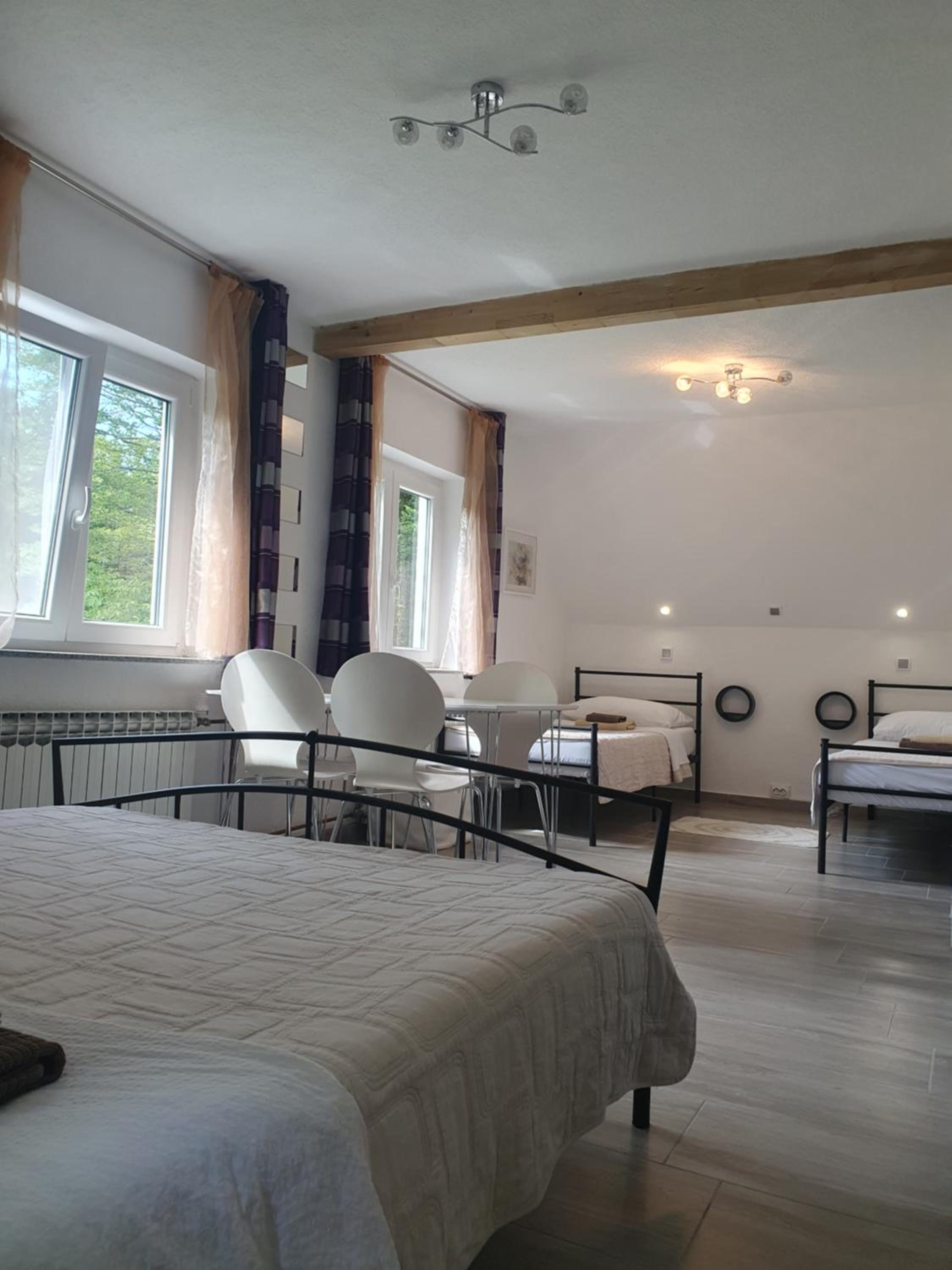 Quadruple Room with Garden View - Photo 18