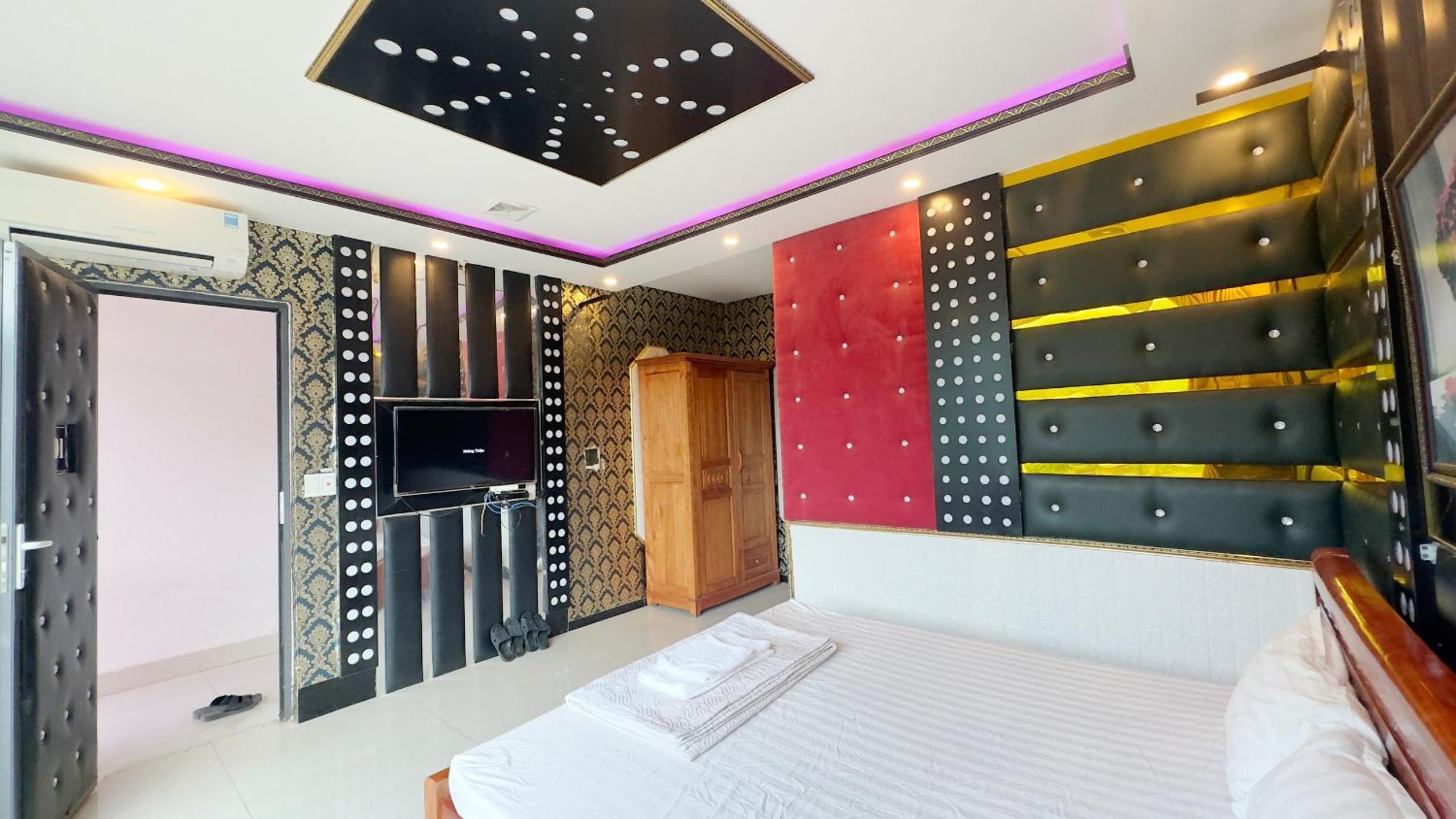 Queen Room photo 3