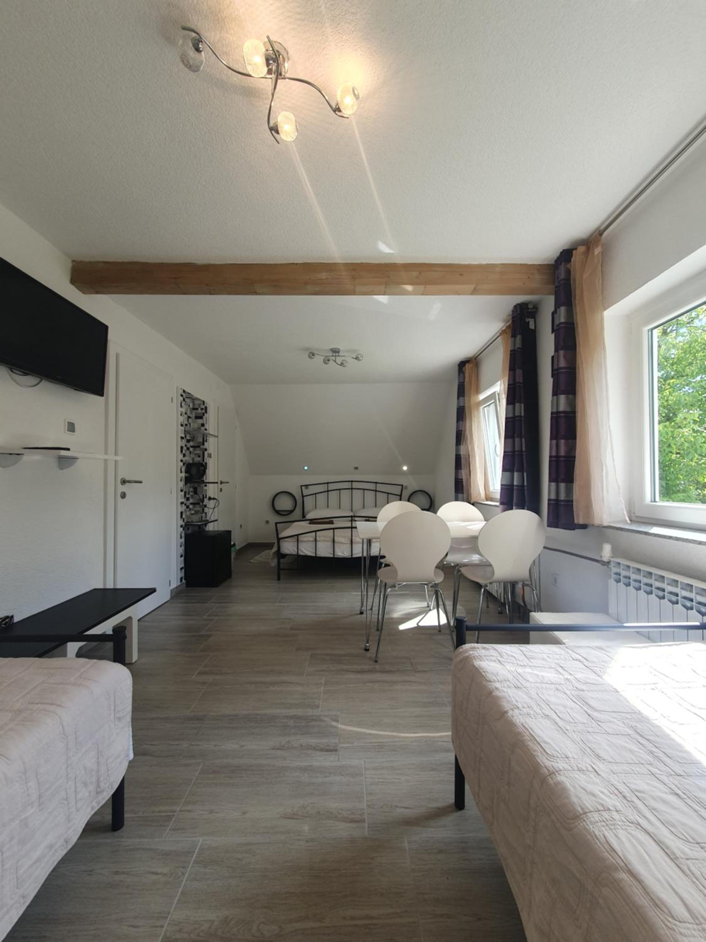 Quadruple Room with Garden View - Photo 20