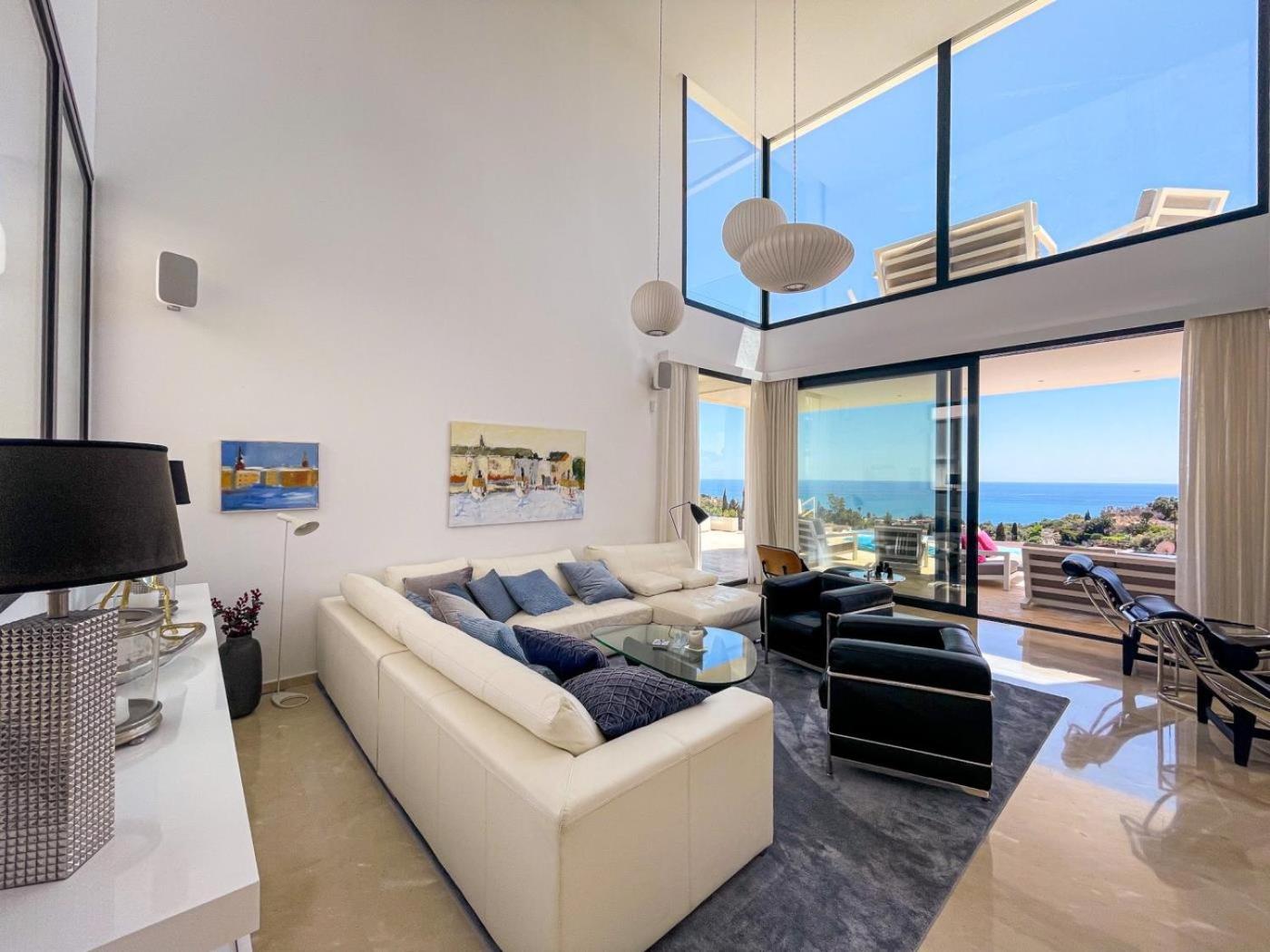 Villa con Vista al Mar