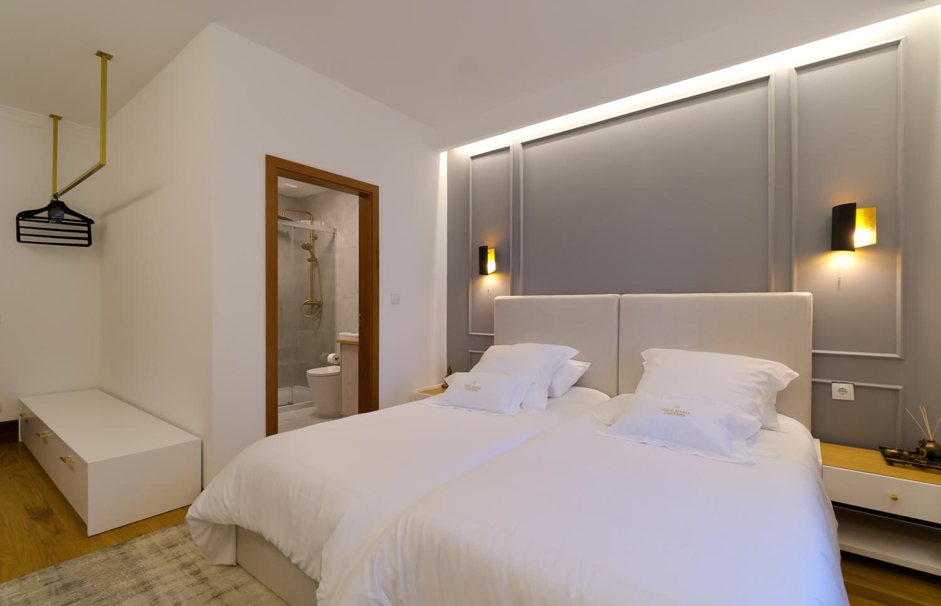 Small Double or Twin Room photo 1
