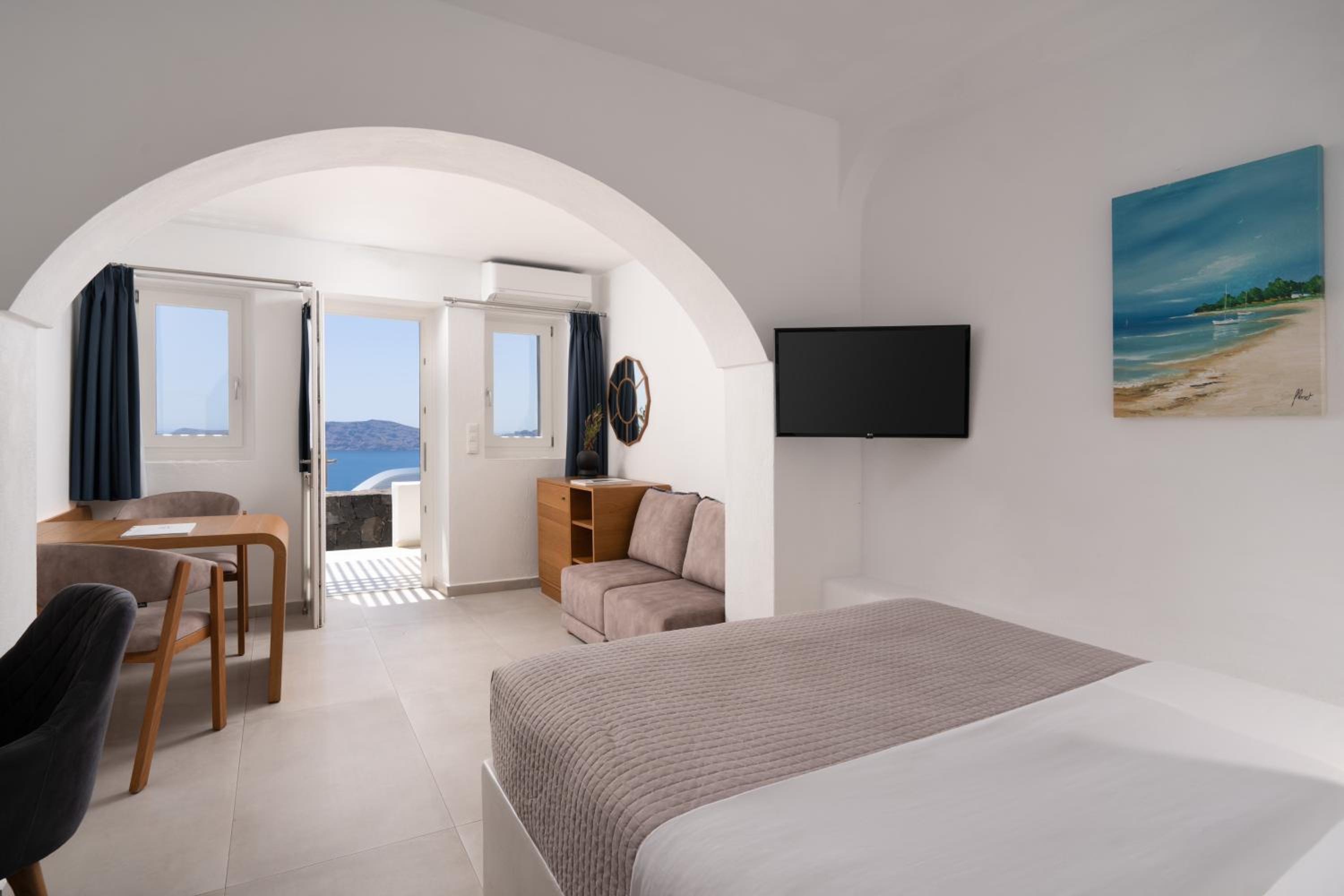 Double Room with Caldera View photo 2