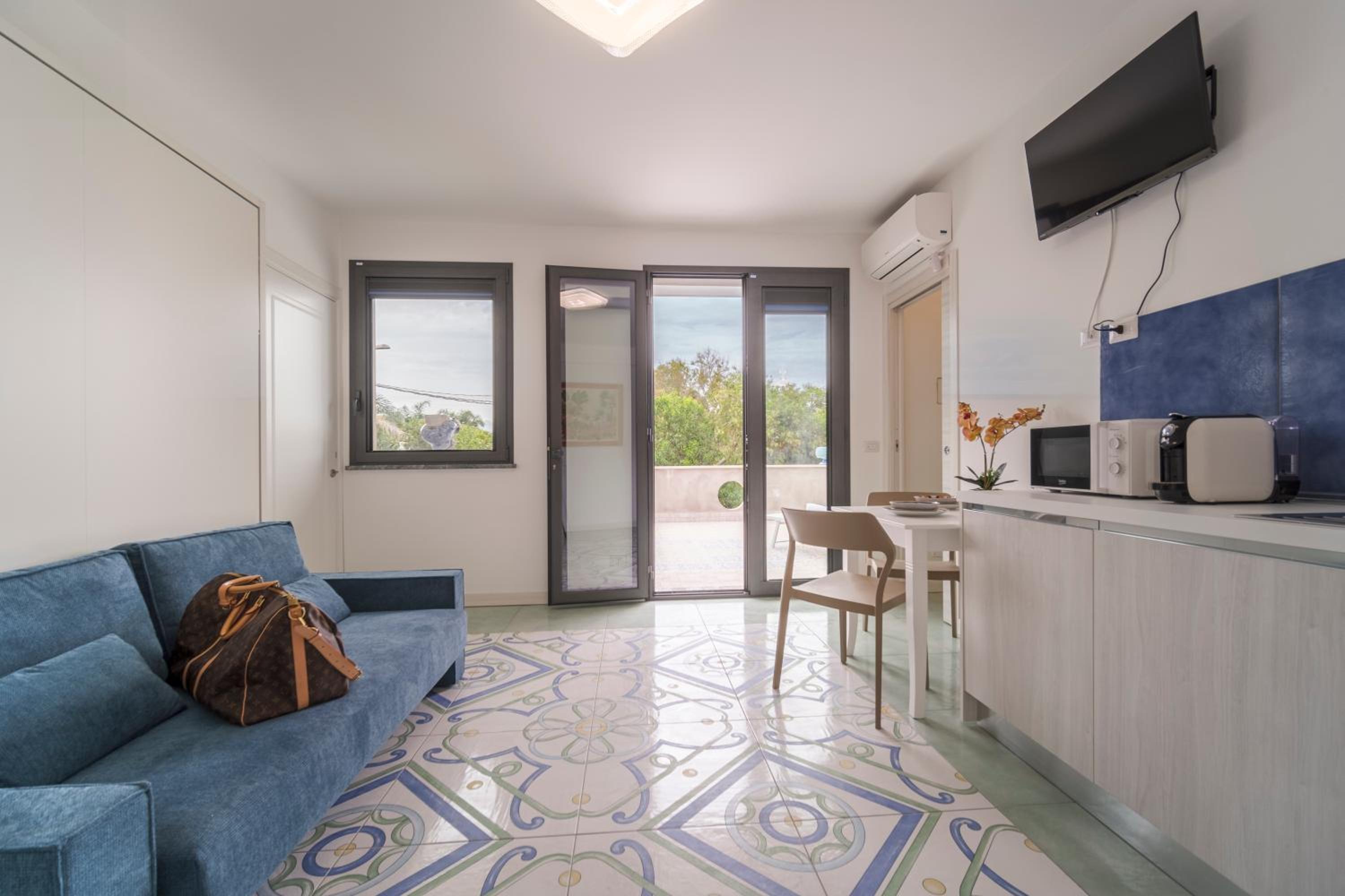 Double Room with Balcony and Sea View
