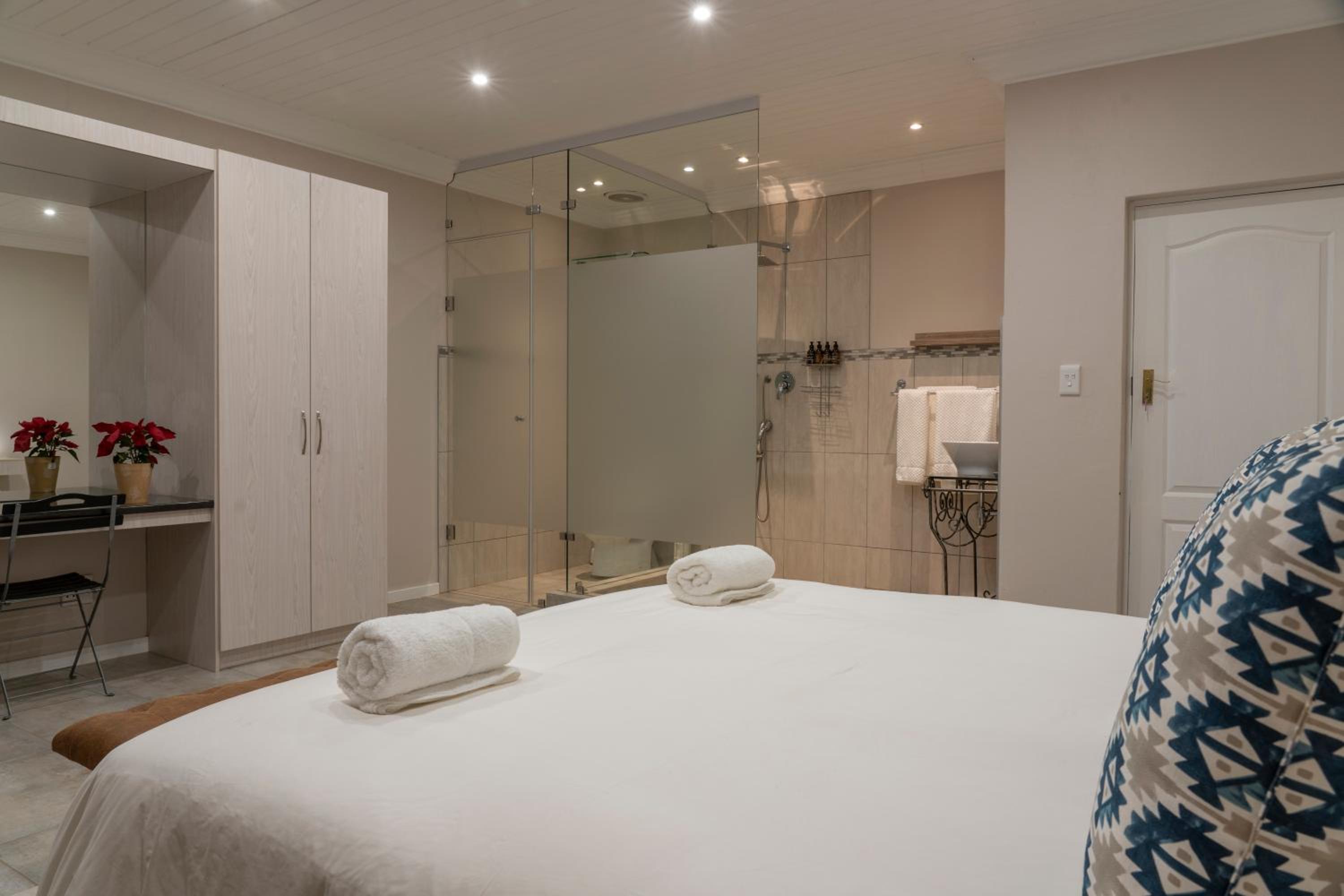 One-Bedroom Apartment - Photo 24