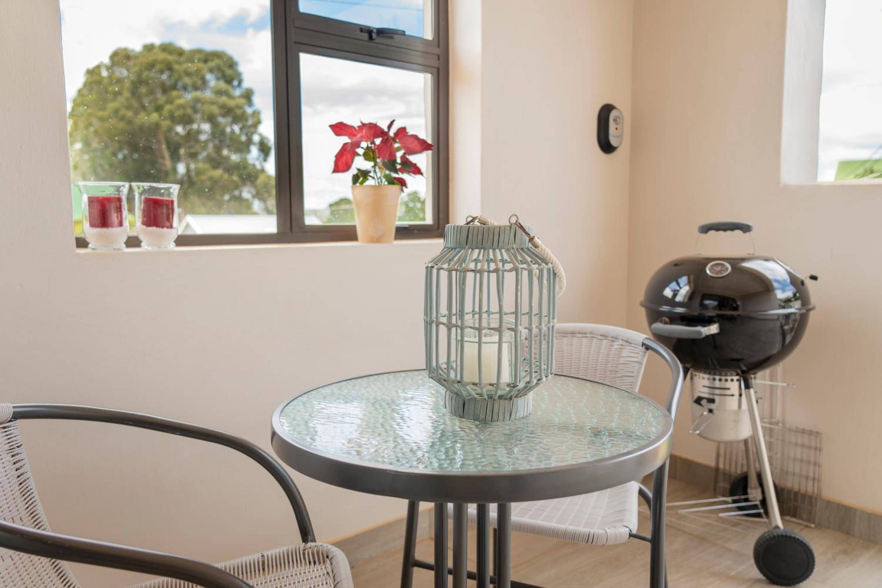 One-Bedroom Apartment - Photo 15