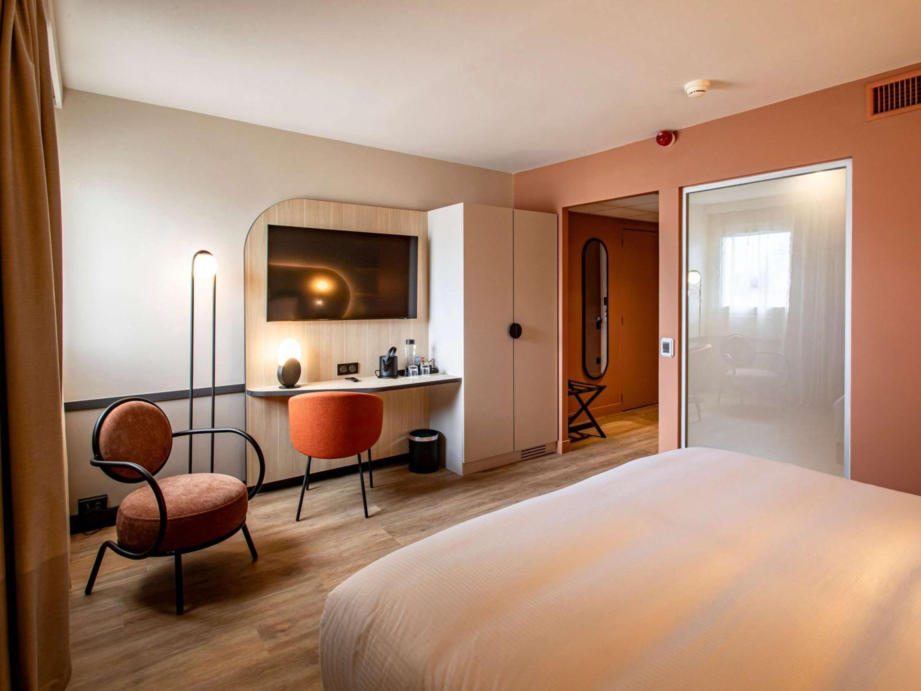 Standard King Room - Photo 2