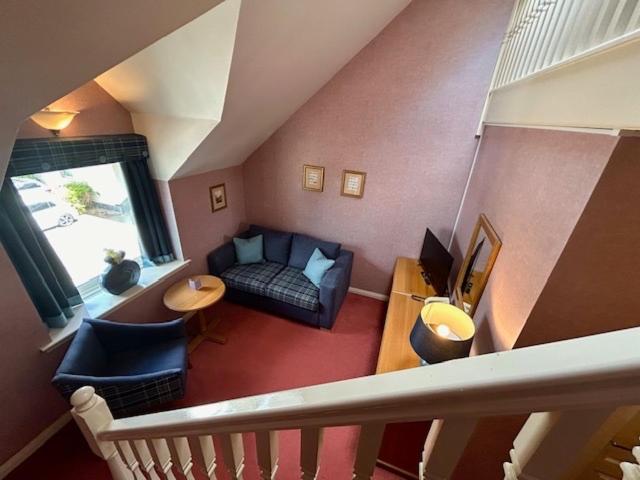 Suite - Photo 3