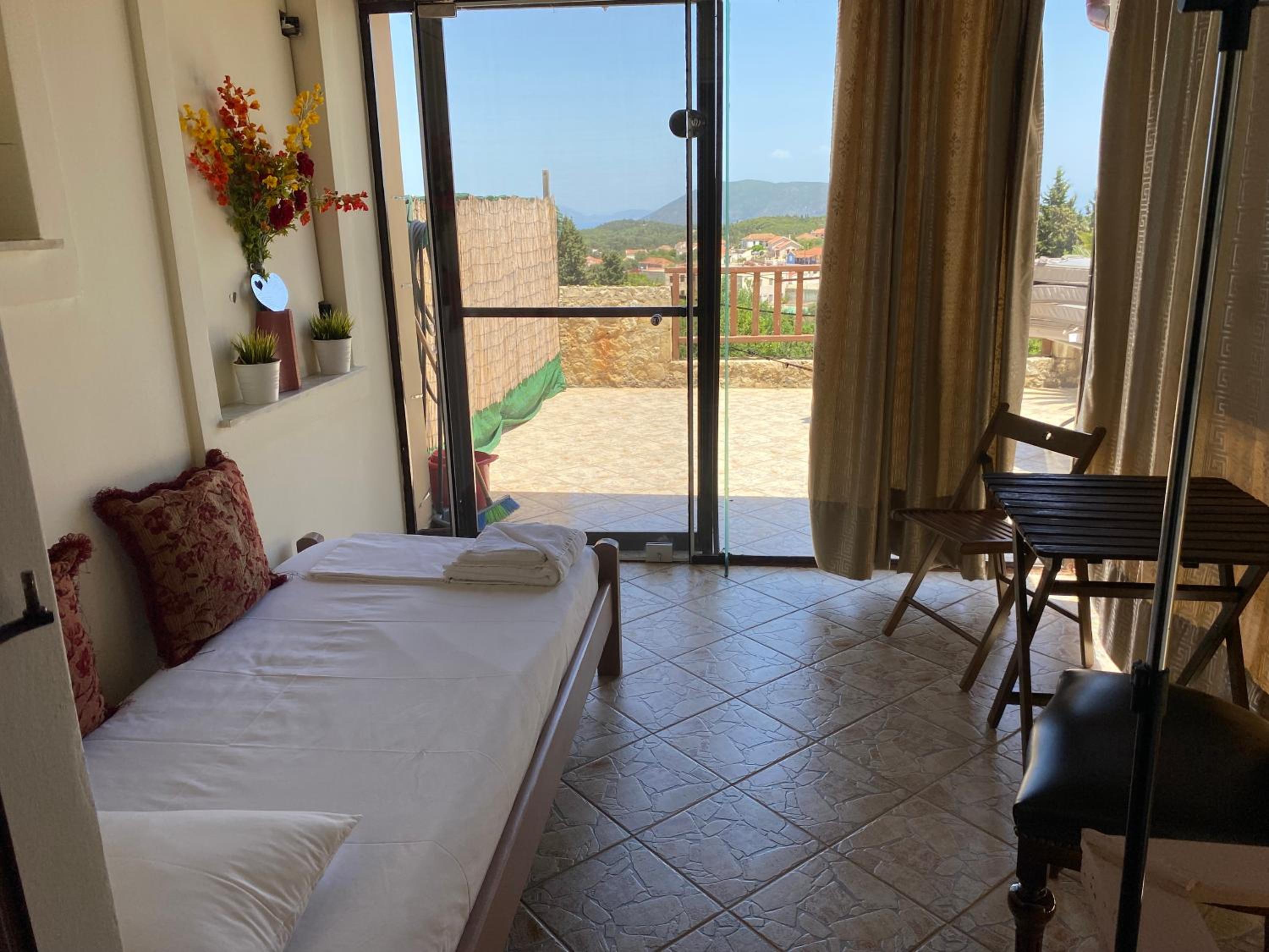 Studio Apartment with Sea View photo 3
