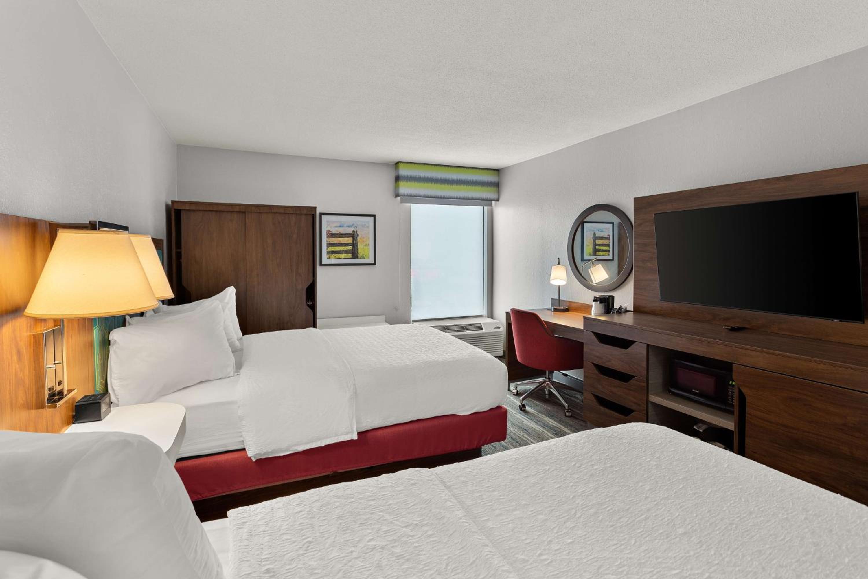 Double Room with Two Double Beds - Non-Smoking photo 2