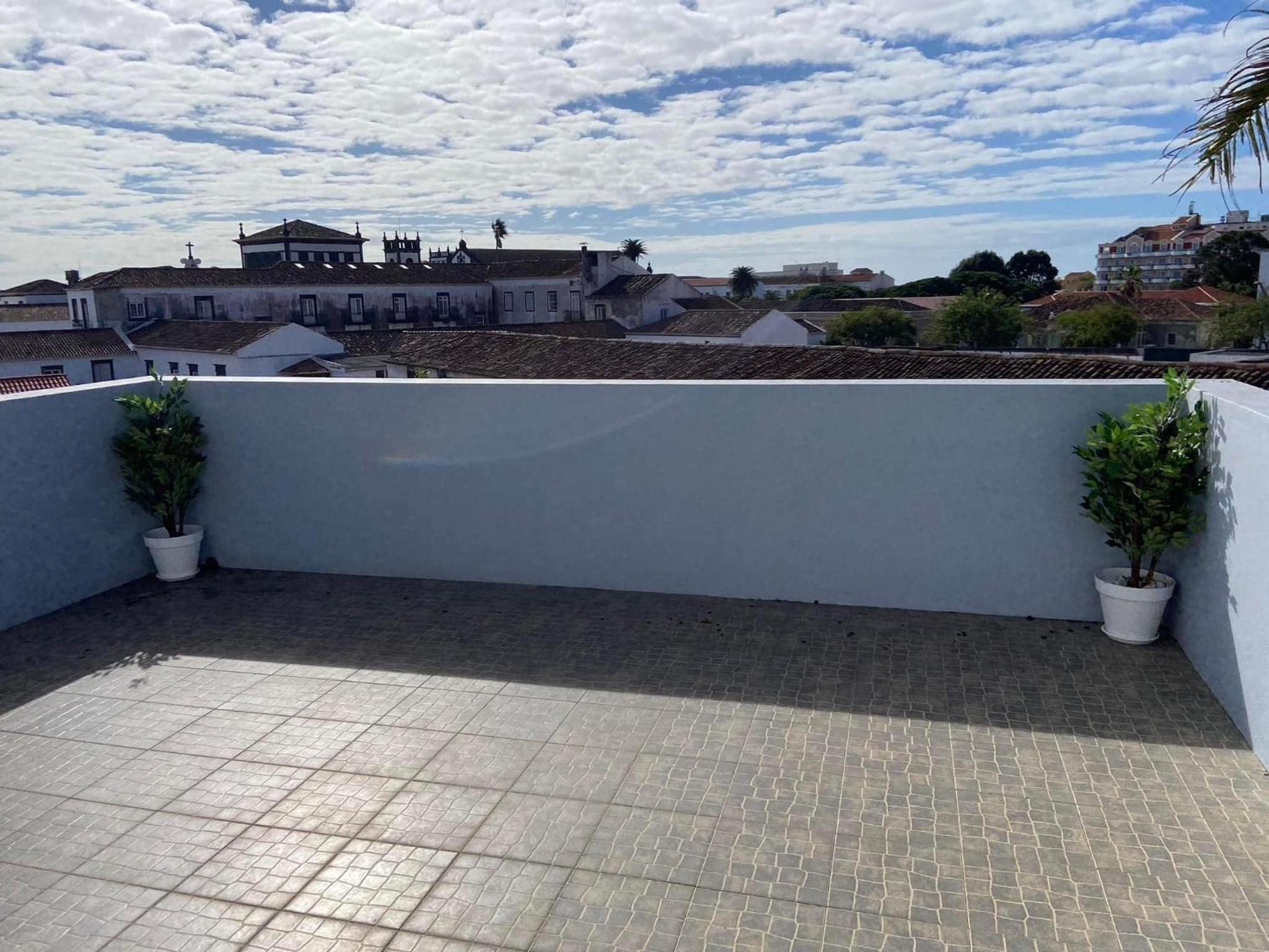 Apartment with Terrace - Photo 44