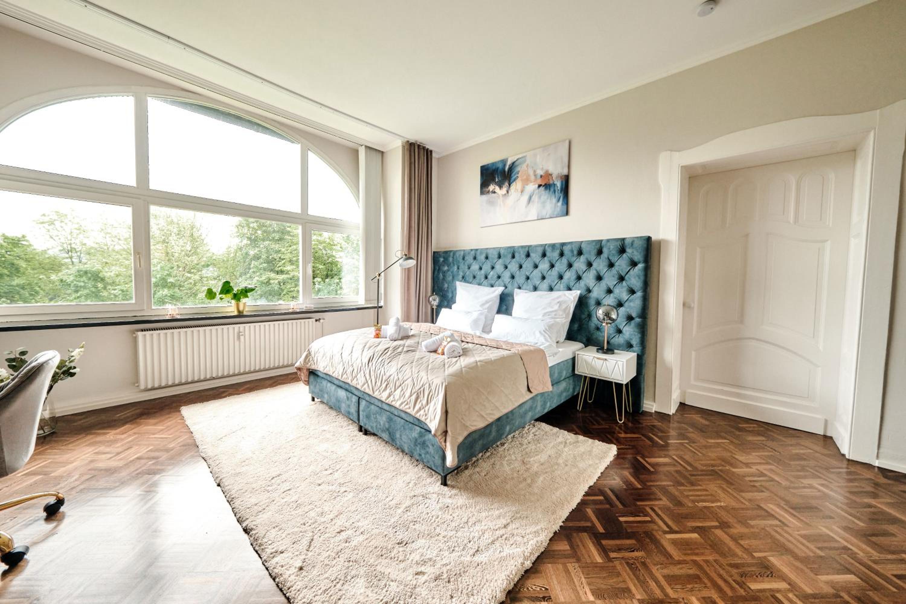 One-Bedroom Apartment with Garden View photo 1