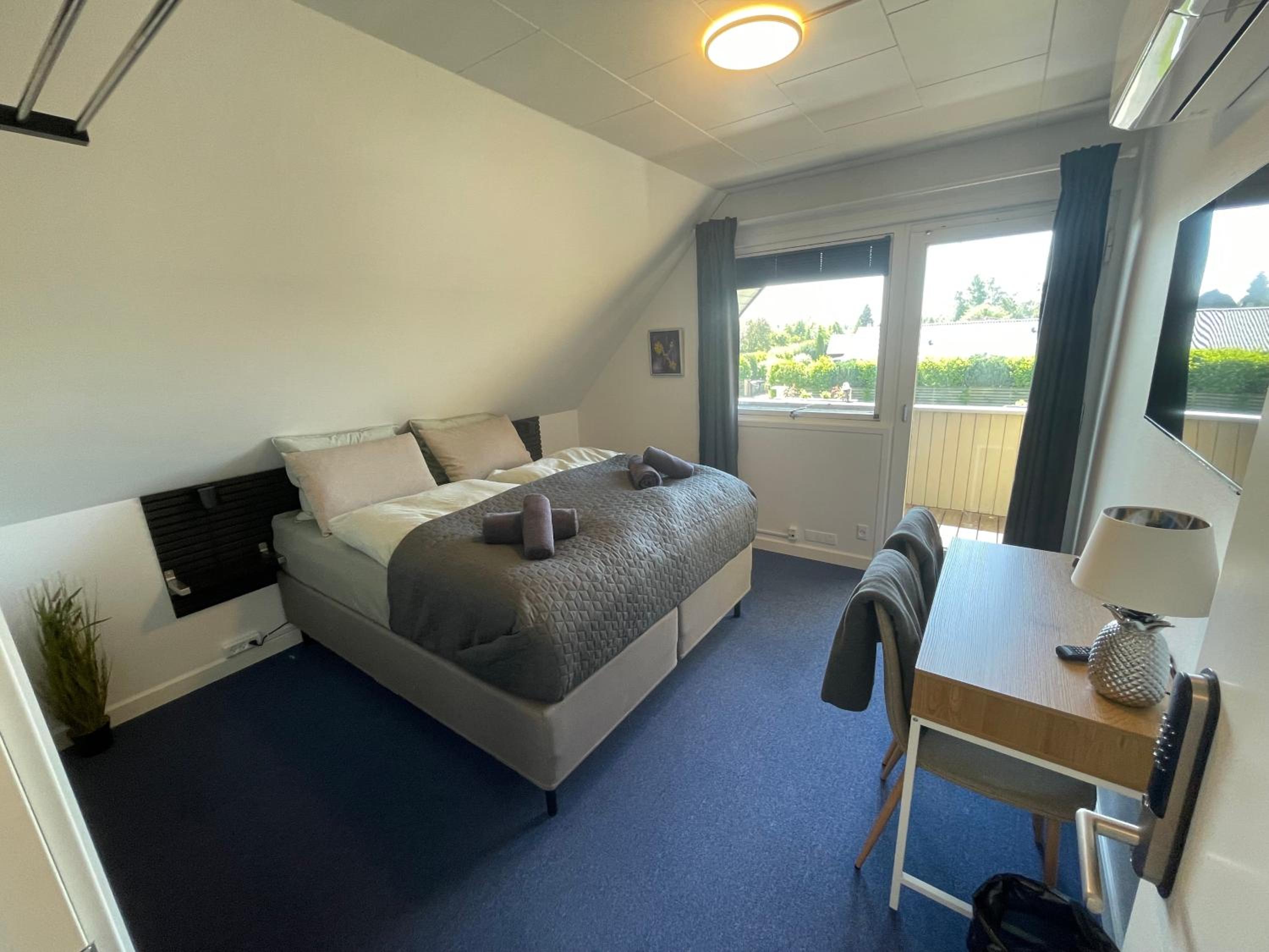 Deluxe Double Room with Balcony photo 1