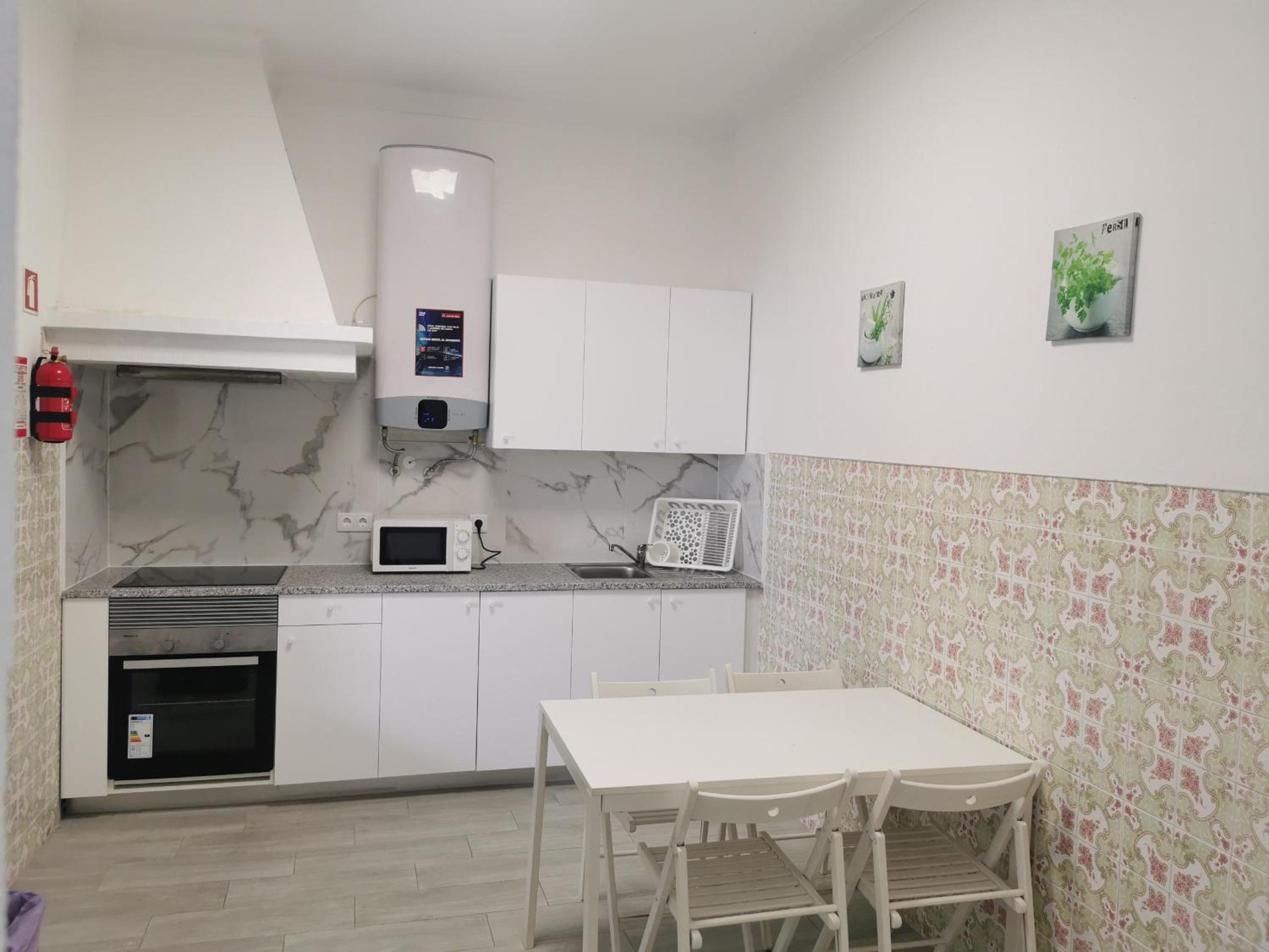 Three-Bedroom Apartment - Photo 27
