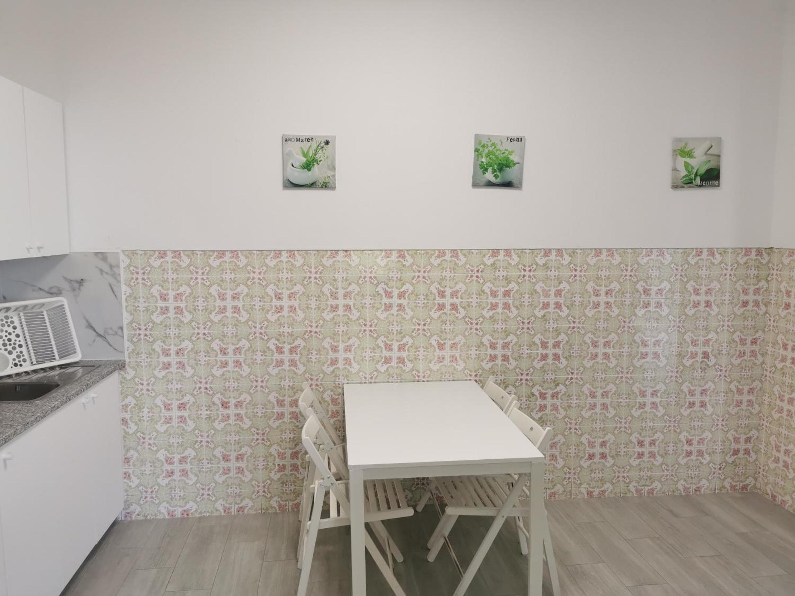 Three-Bedroom Apartment - Photo 29