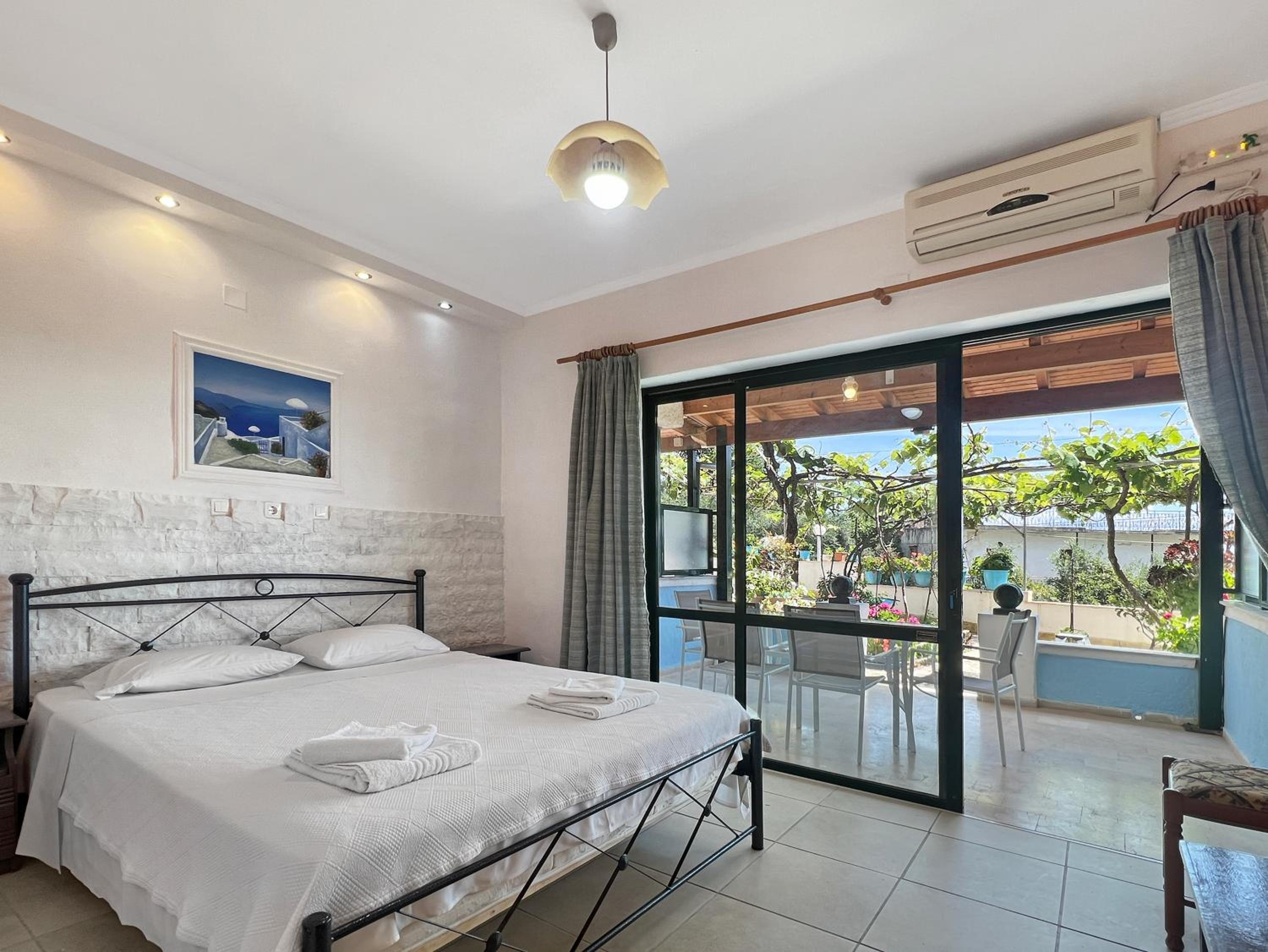 Family Apartment - Photo 9