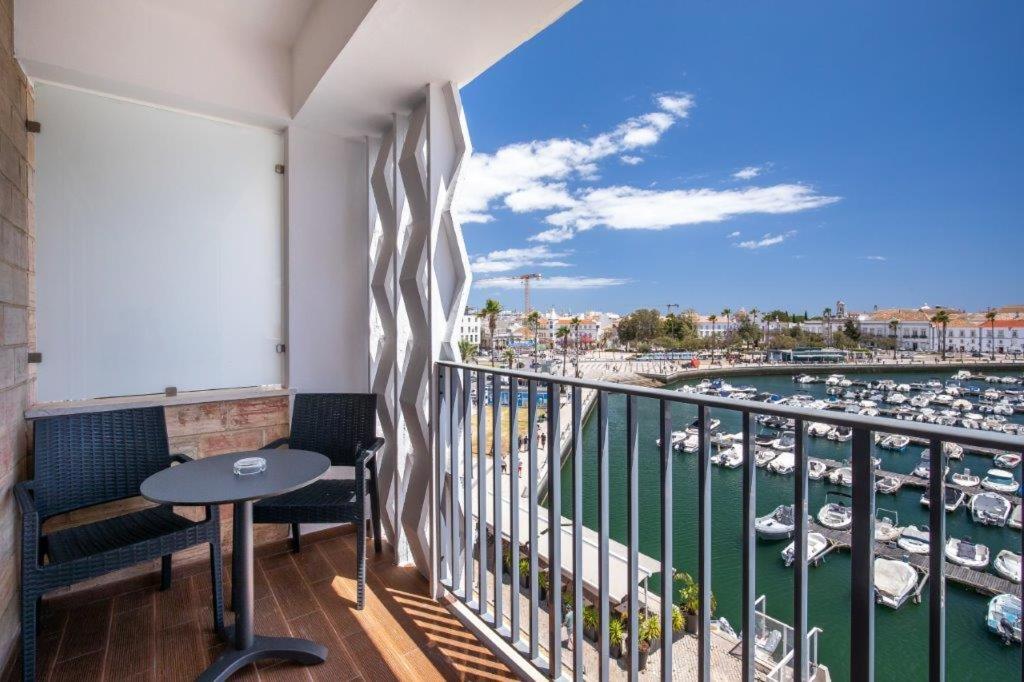 Double or Twin Room with Marina View - Photo 5
