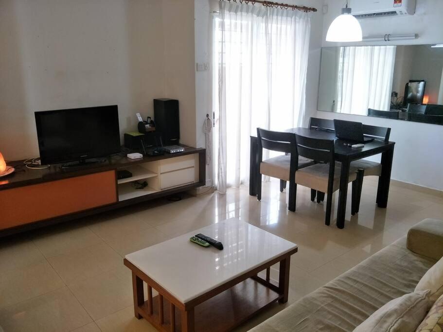 Four-Bedroom House photo 2