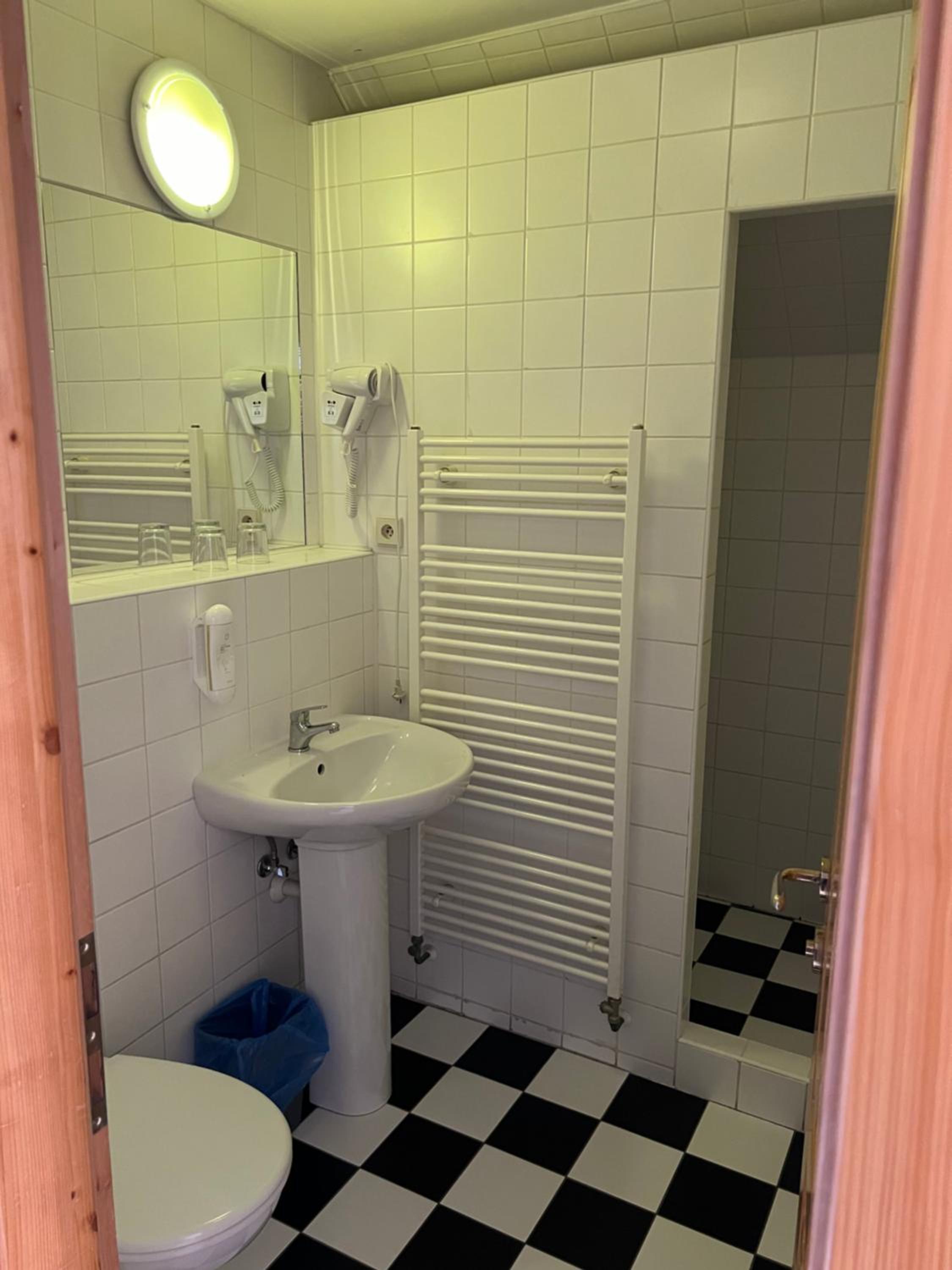 Triple Room with Bathroom photo 3