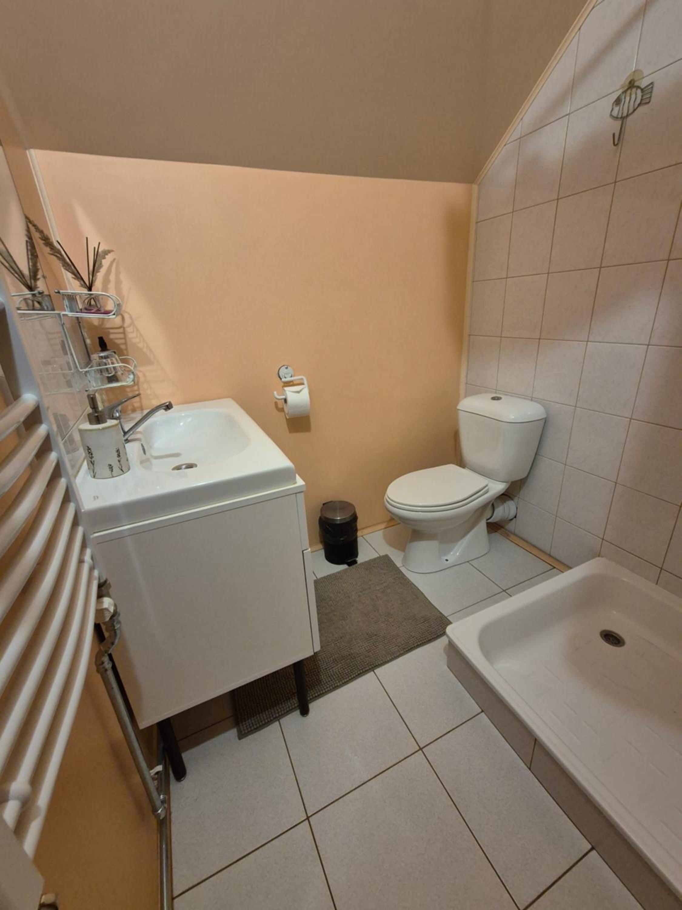 Twin Room with Extra Bed photo 1
