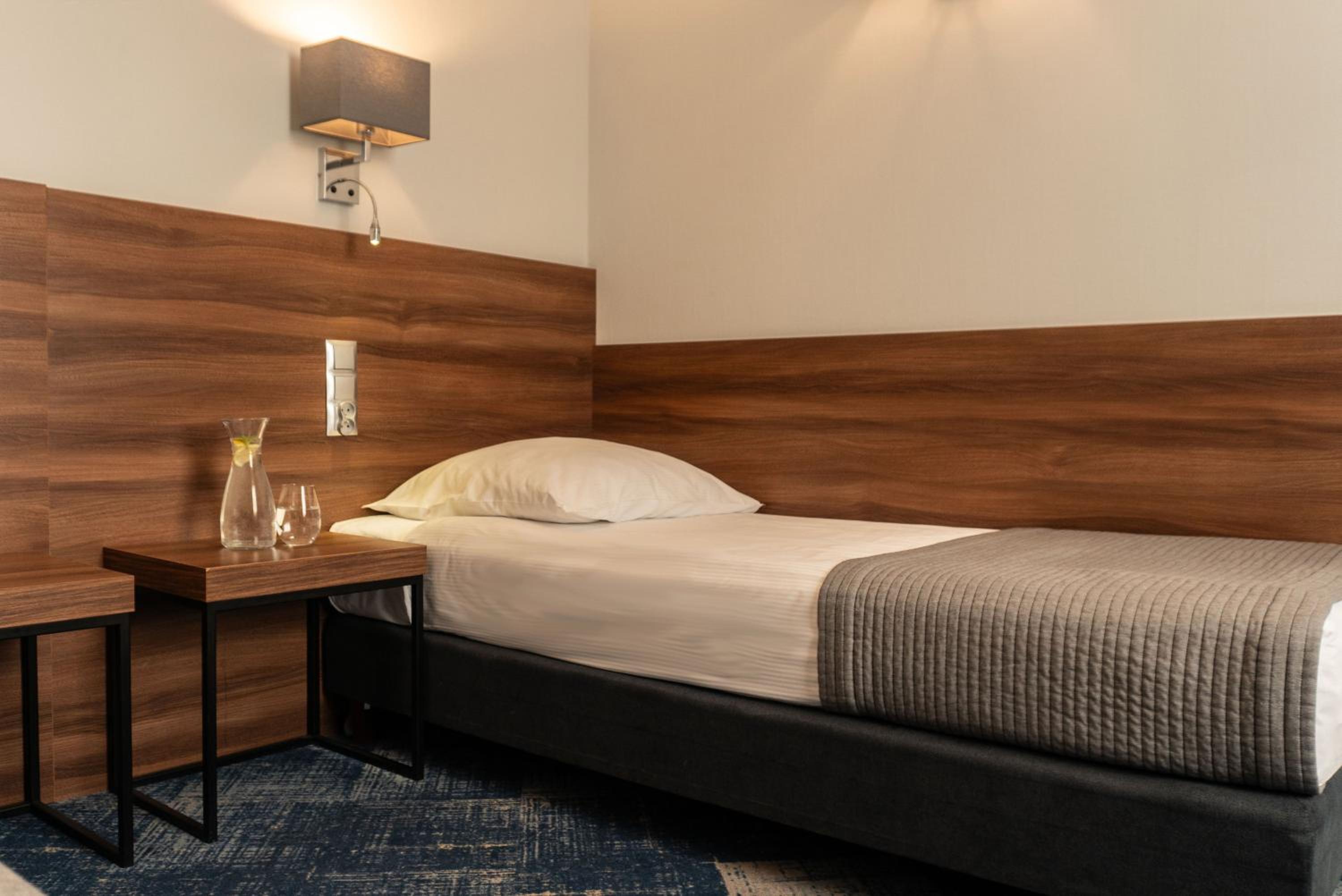 Twin Room - Photo 4