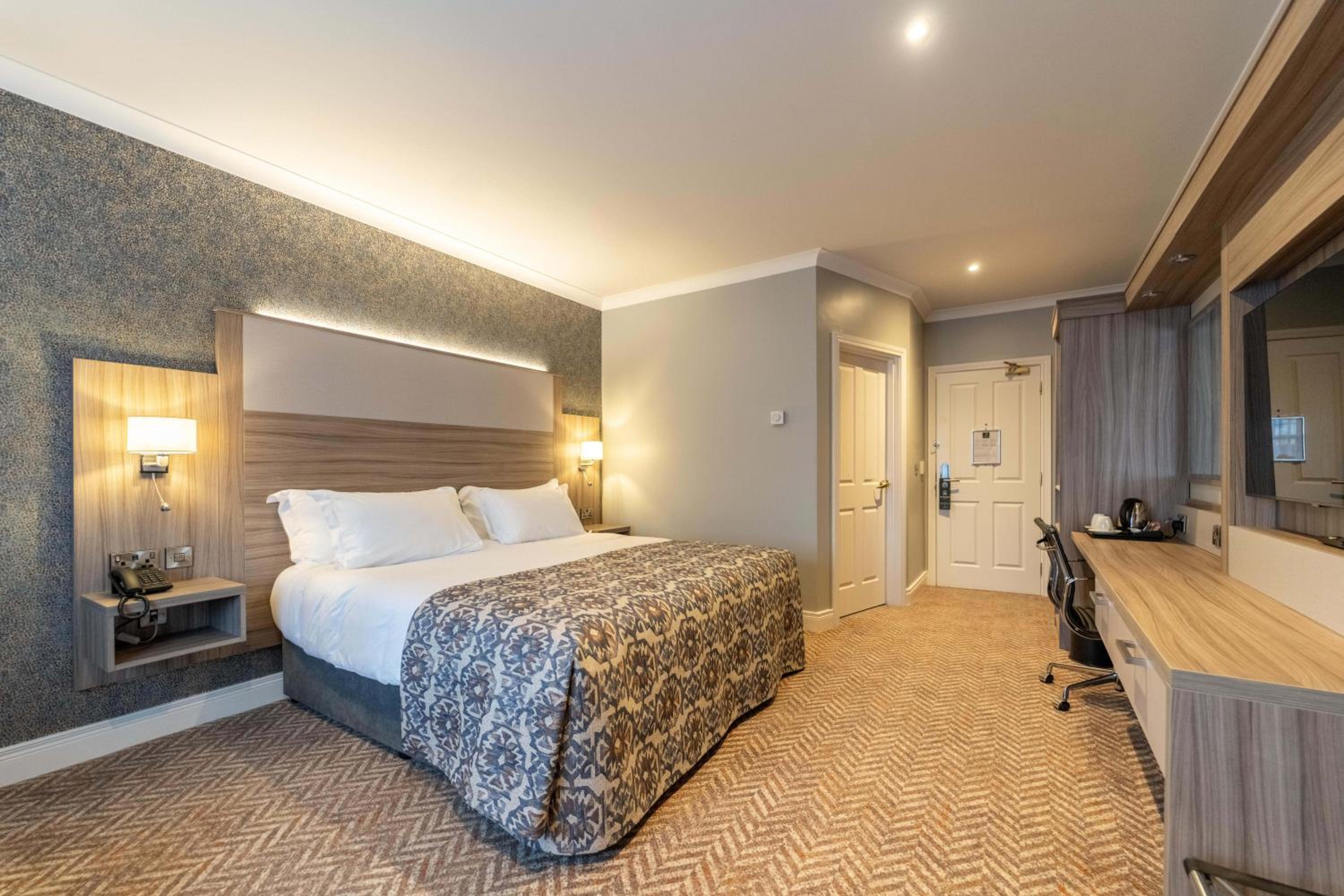 Standard Double/Twin Room - Photo 2