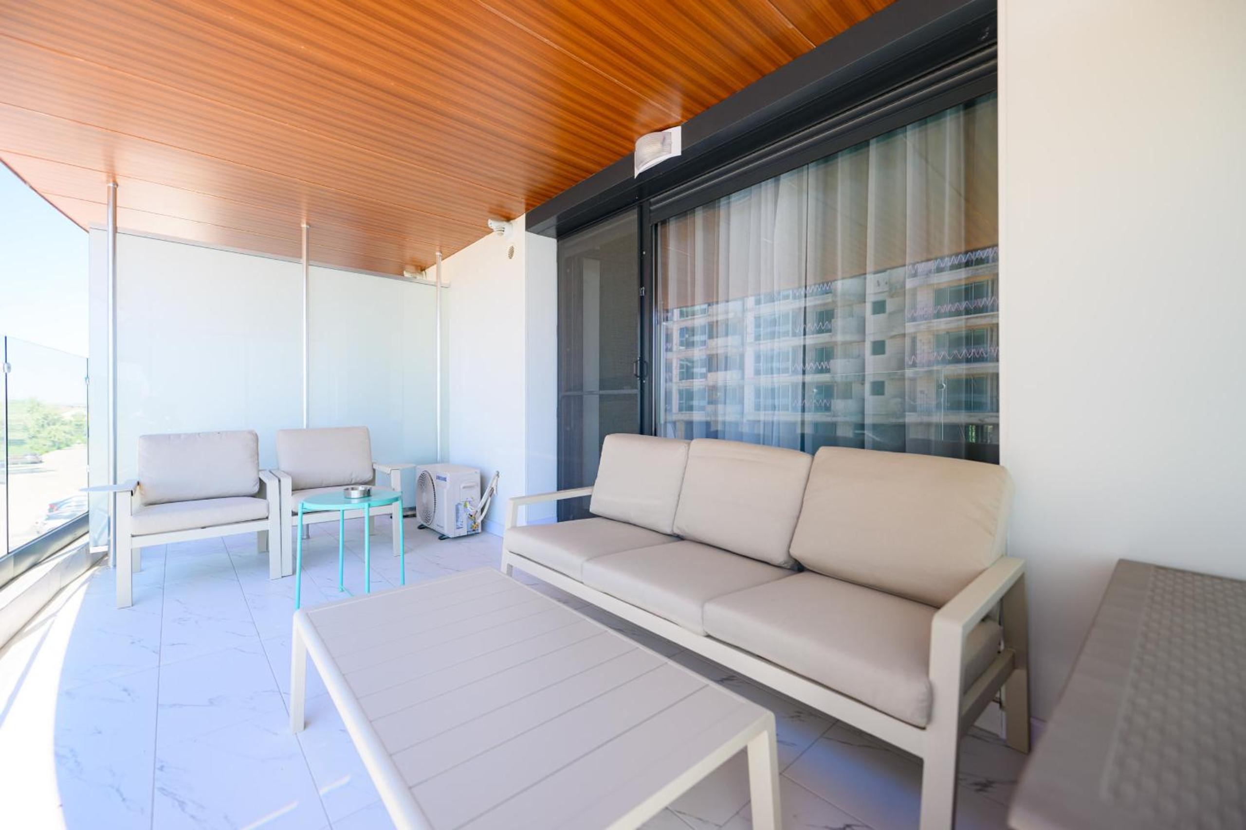 Studio with Balcony photo 3