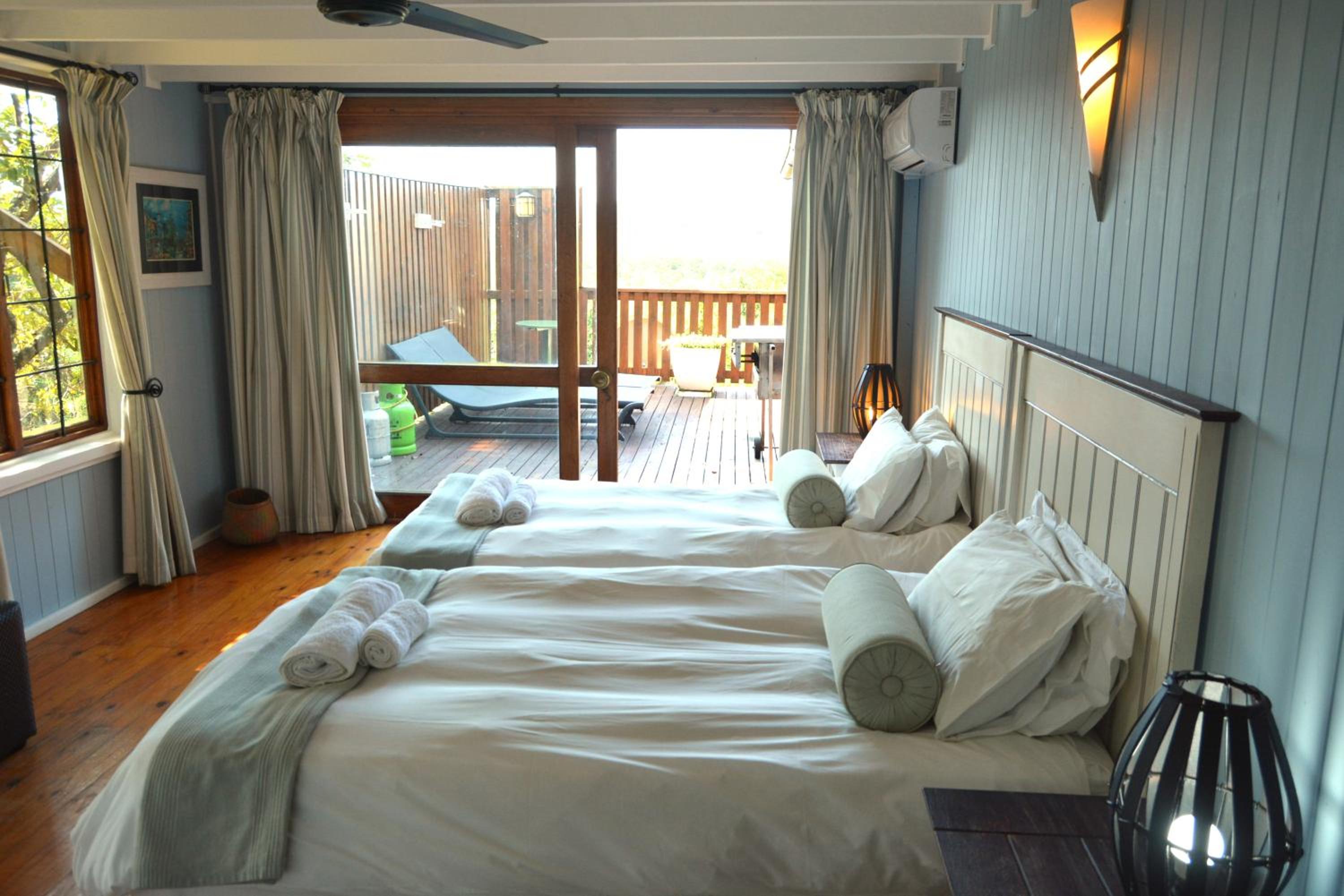 Apartment with Lake View - Photo 37