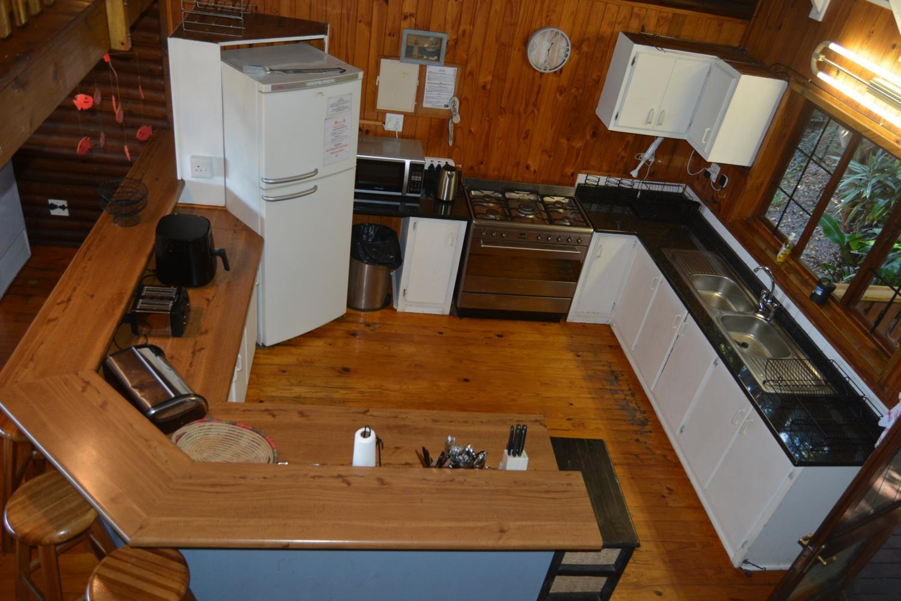 Apartment with Lake View - Photo 23