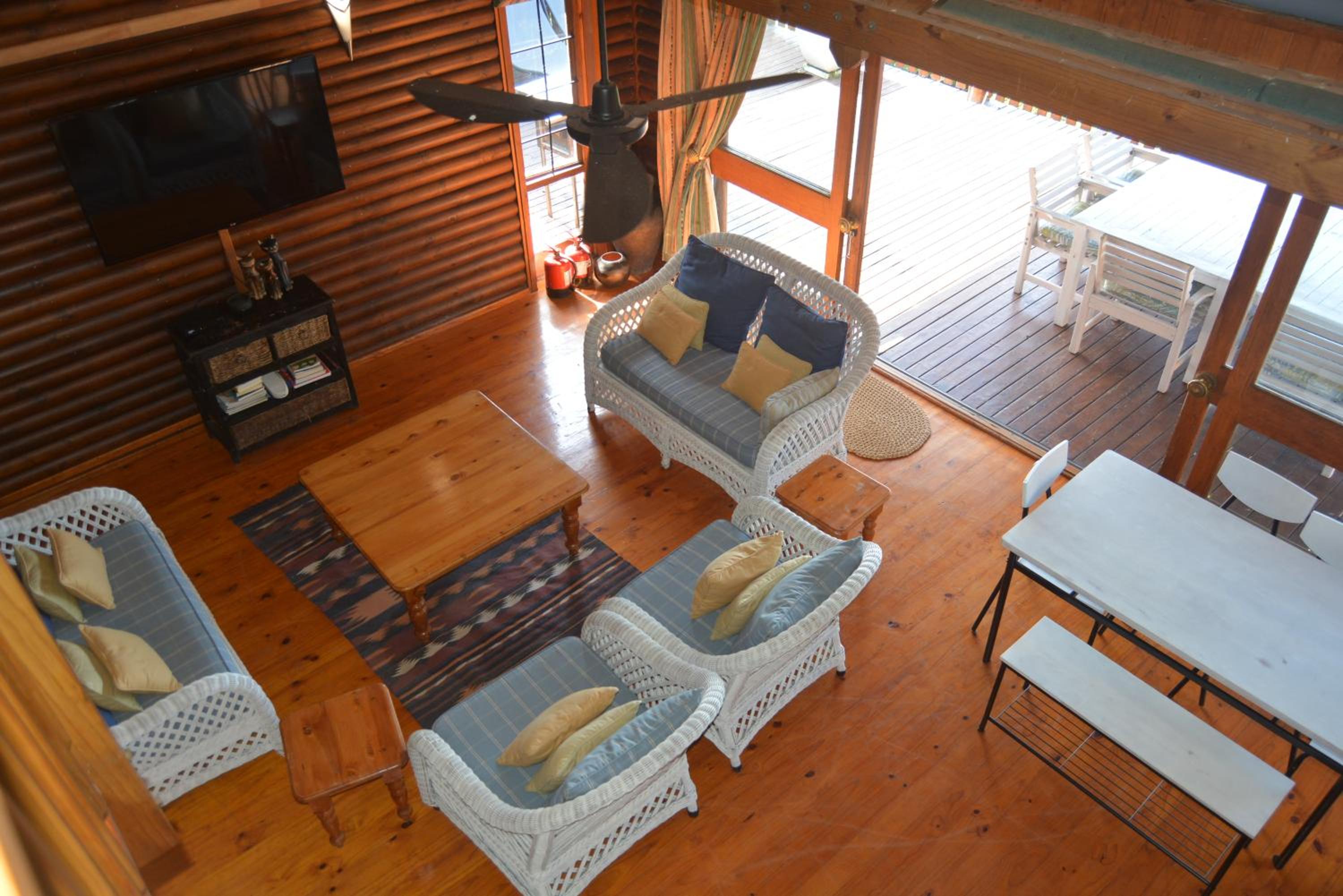 Apartment with Lake View - Photo 30