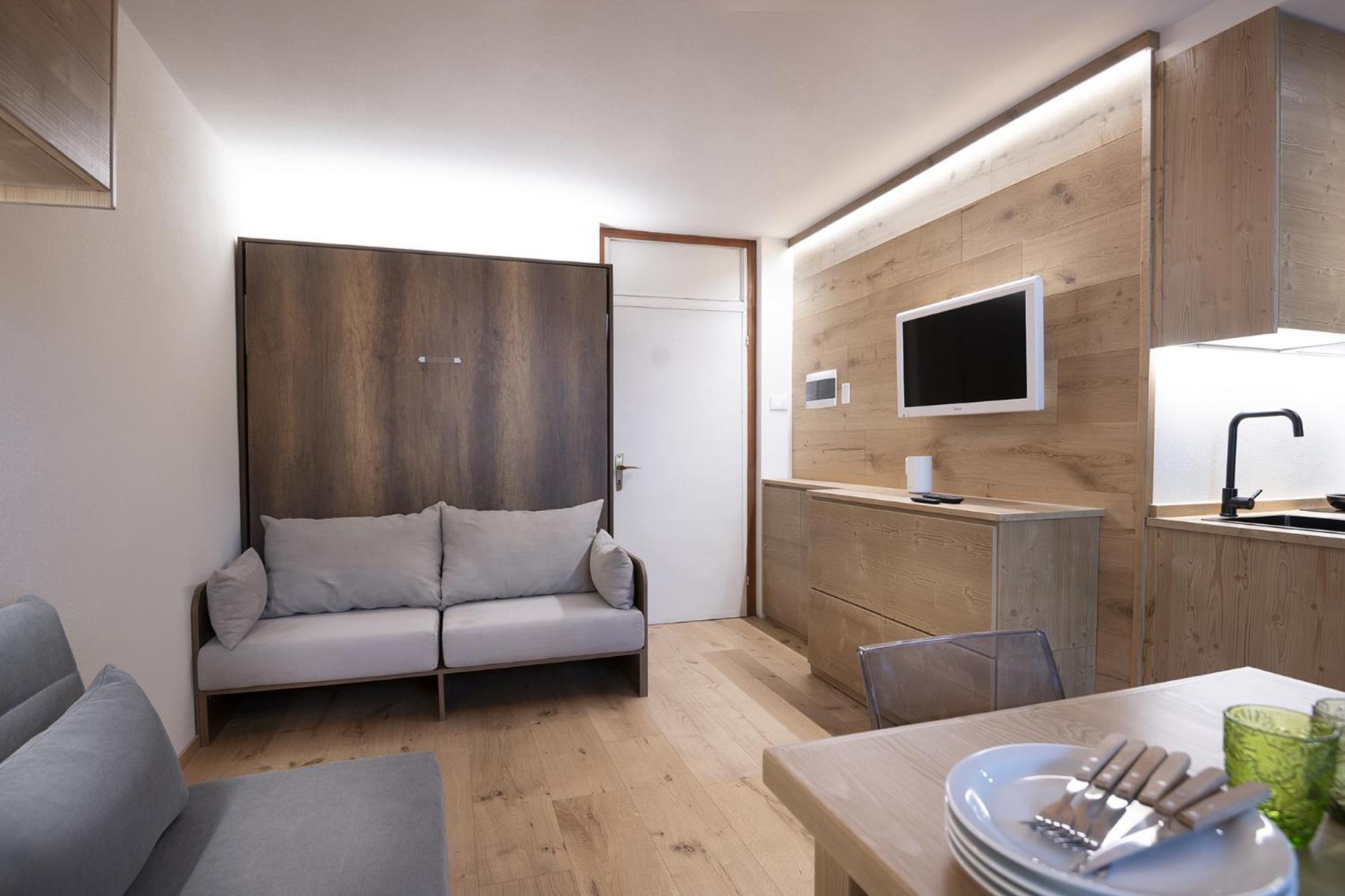 Studio Apartment