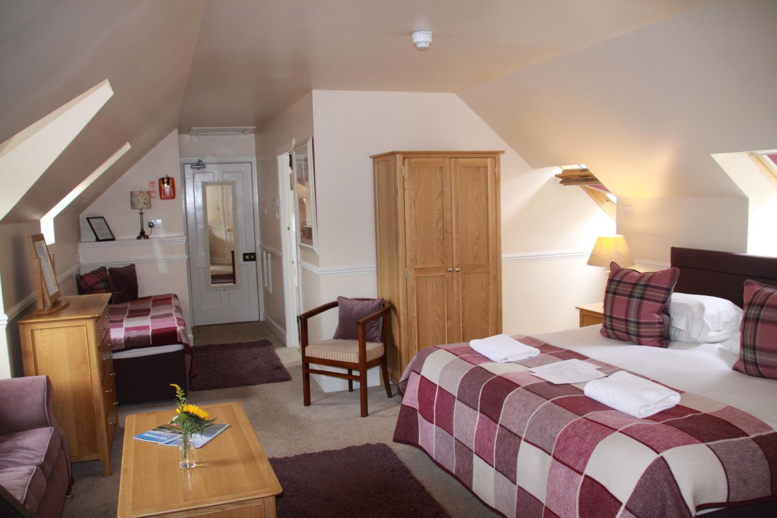 Standard Triple Room photo 2